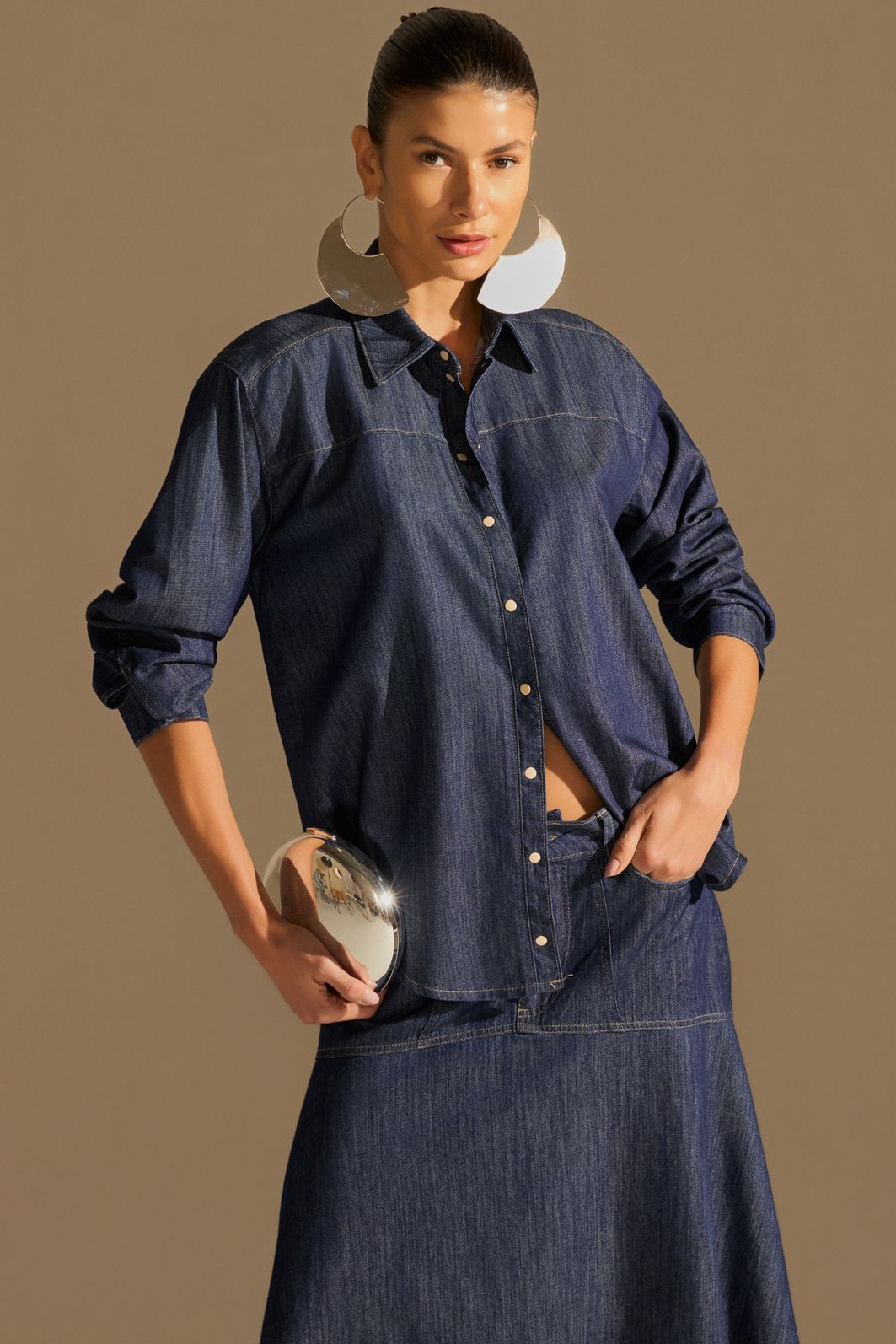 Saia maxi midi em jeans leve 94454 Linzzi Saia maxi midi em jeans leve 94454 Linzzi