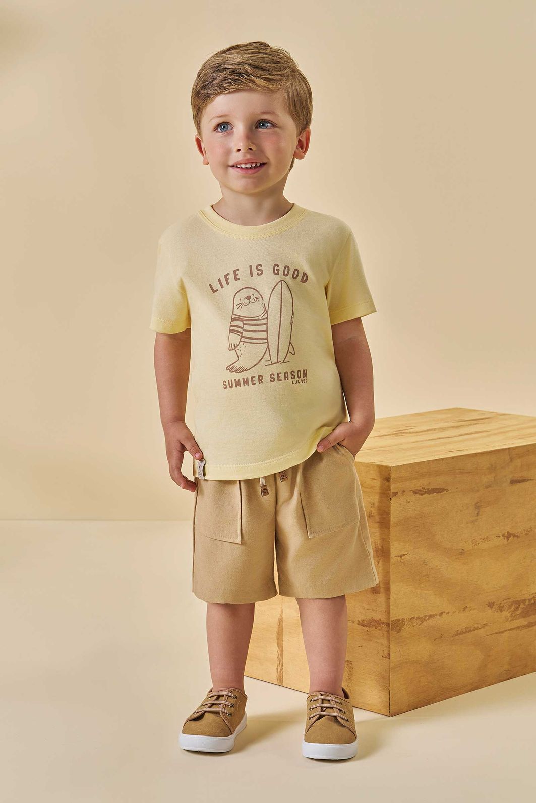 Conjunto de camiseta em meia malha e bermuda em linho santorine com elastano 96555 LucBoo Infantil Menino Conjunto de camiseta em meia malha e bermuda em linho santorine com elastano 96555 LucBoo Infantil Menino