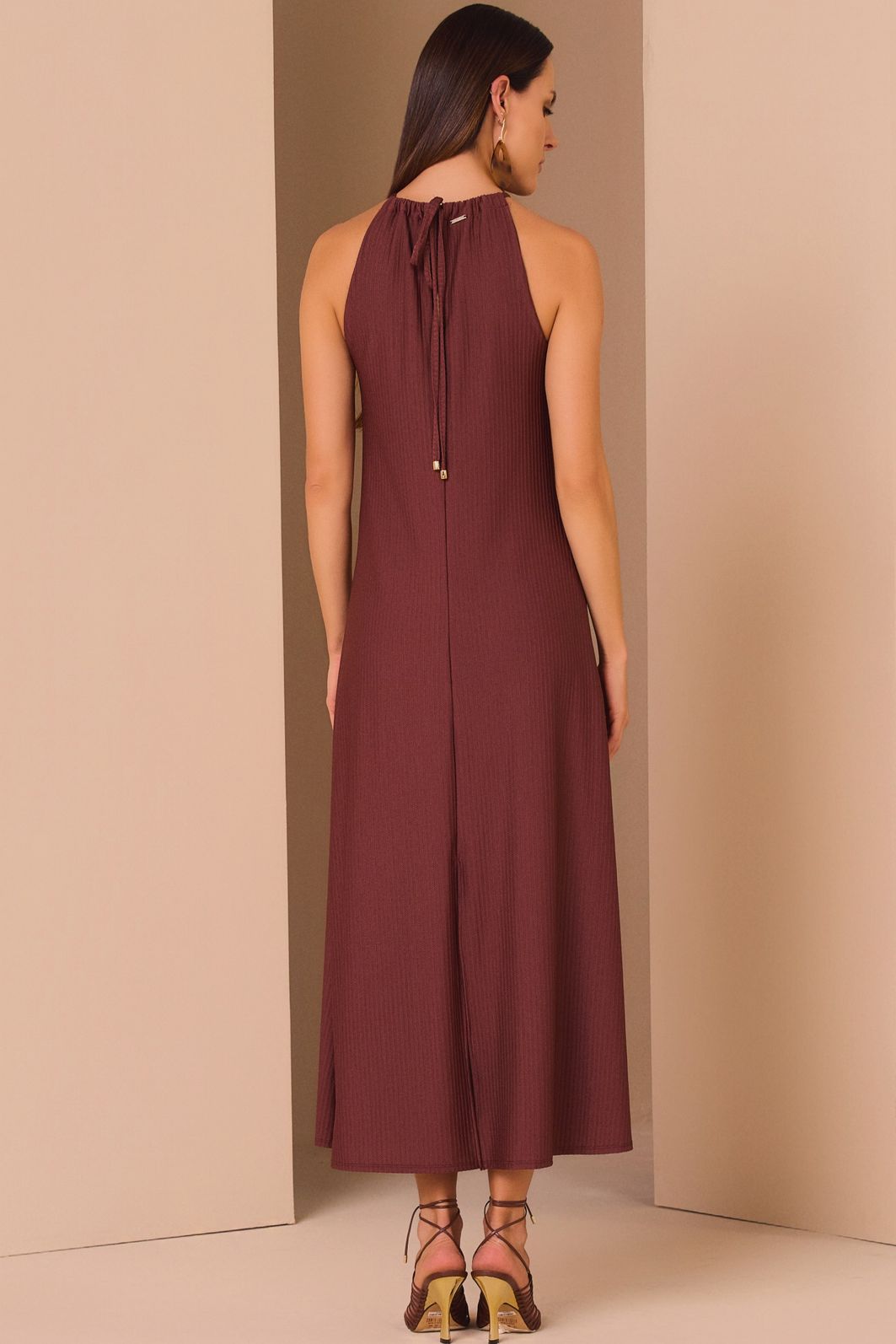 Vestido maxi midi em malha texturizada premium com elastano 97733 Linzzi Vestido maxi midi em malha texturizada premium com elastano 97733 Linzzi