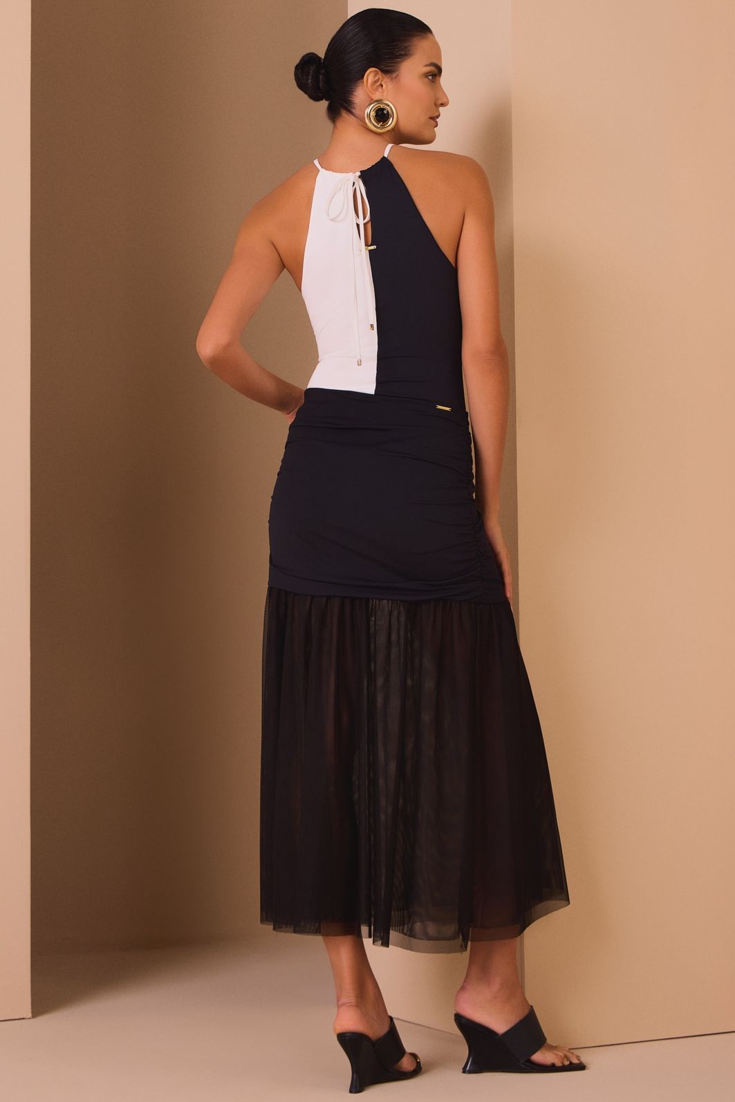 Saia maxi midi em malha delicaté e tule 99285 Linzzi Saia maxi midi em malha delicaté e tule 99285 Linzzi