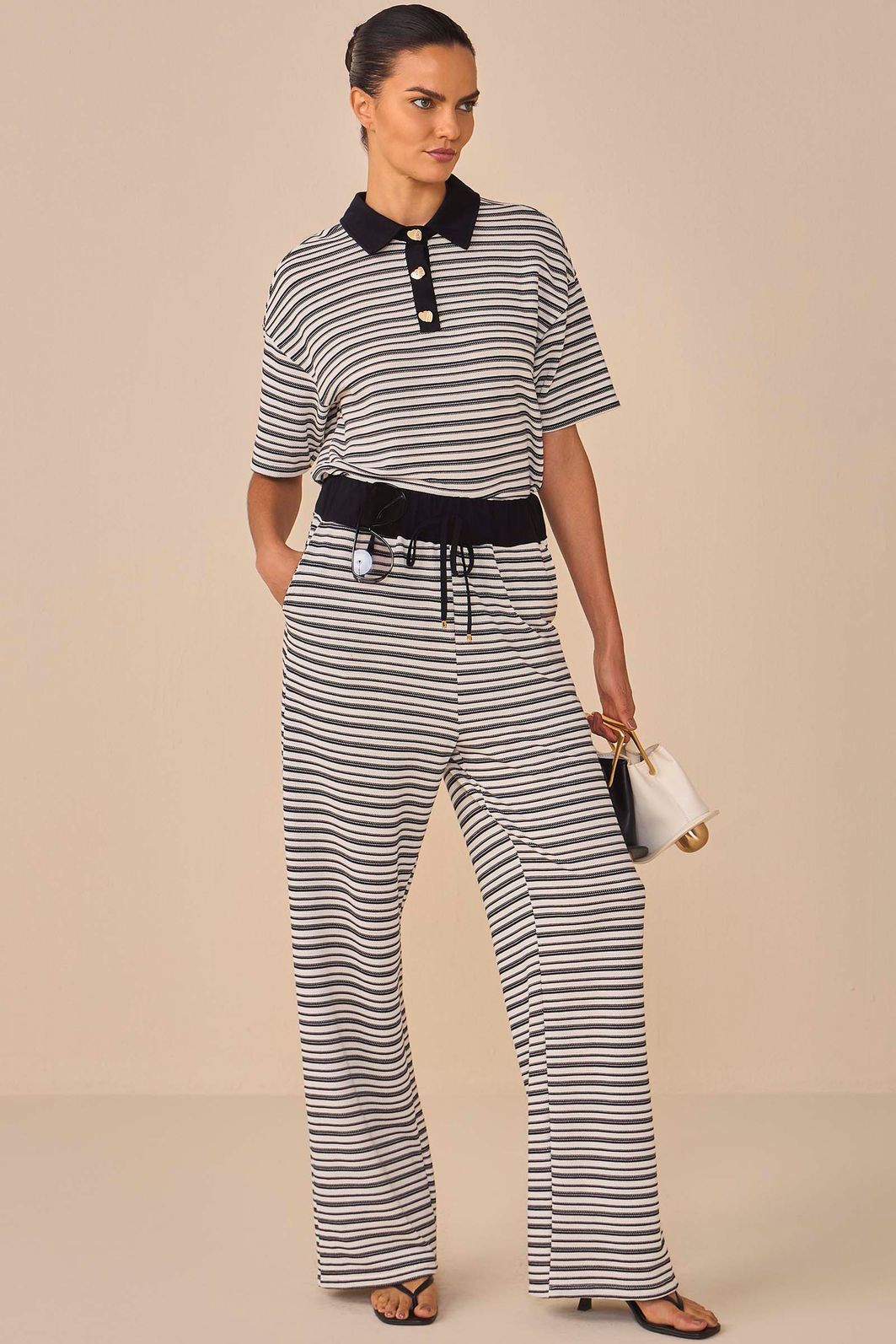 Blusa polo oversized em tricot leve listrado 94982 Linzzi