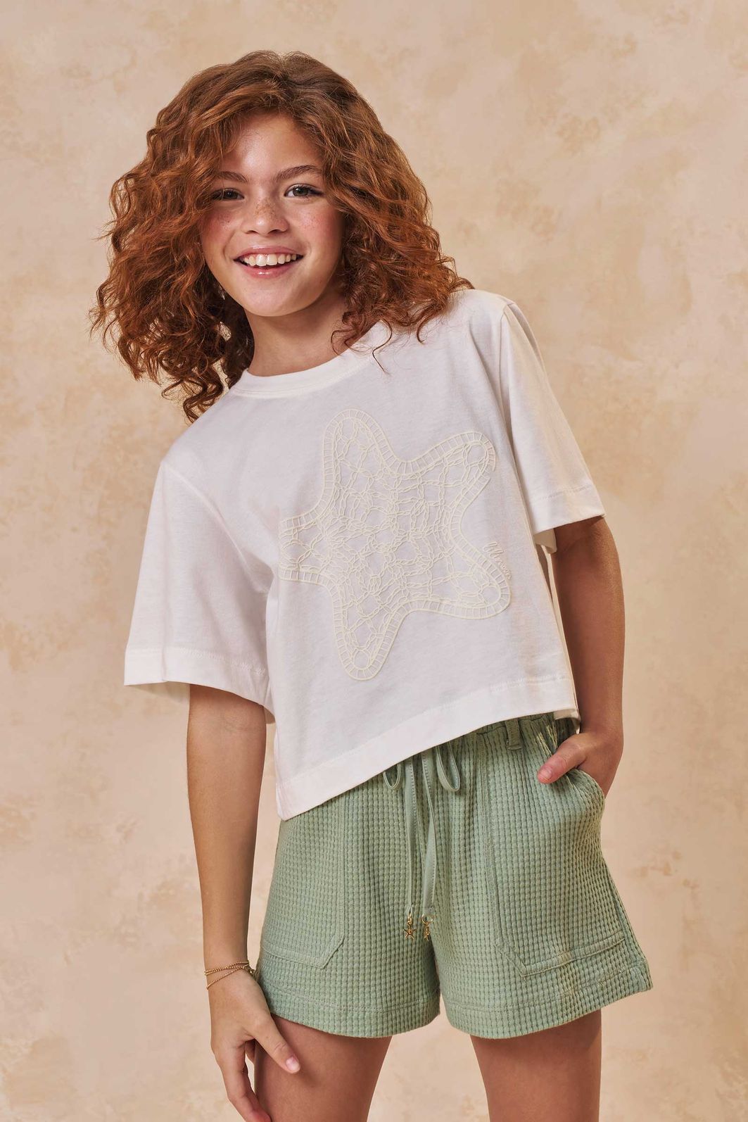 Conjunto de blusa em meia malha e shorts em malha big waffle 95498 Lilimoon Teen Menina Conjunto de blusa em meia malha e shorts em malha big waffle 95498 Lilimoon Teen Menina