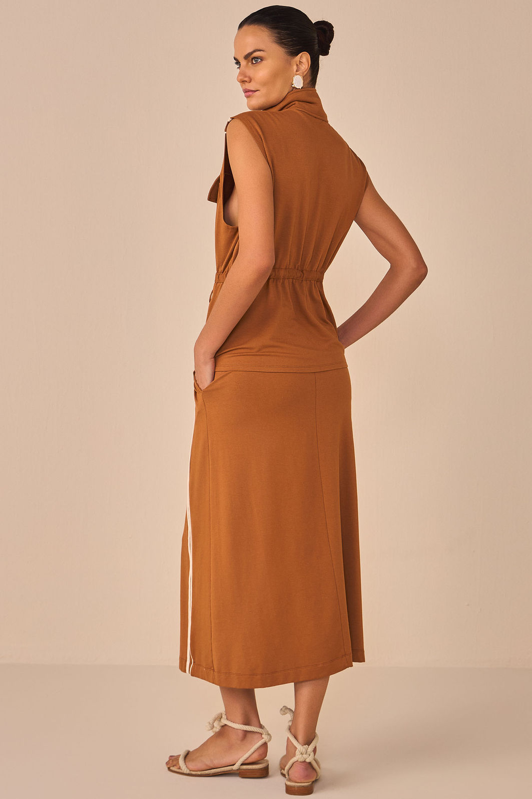 Saia maxi midi em molevisco premium 96766 Linzzi Saia maxi midi em molevisco premium 96766 Linzzi