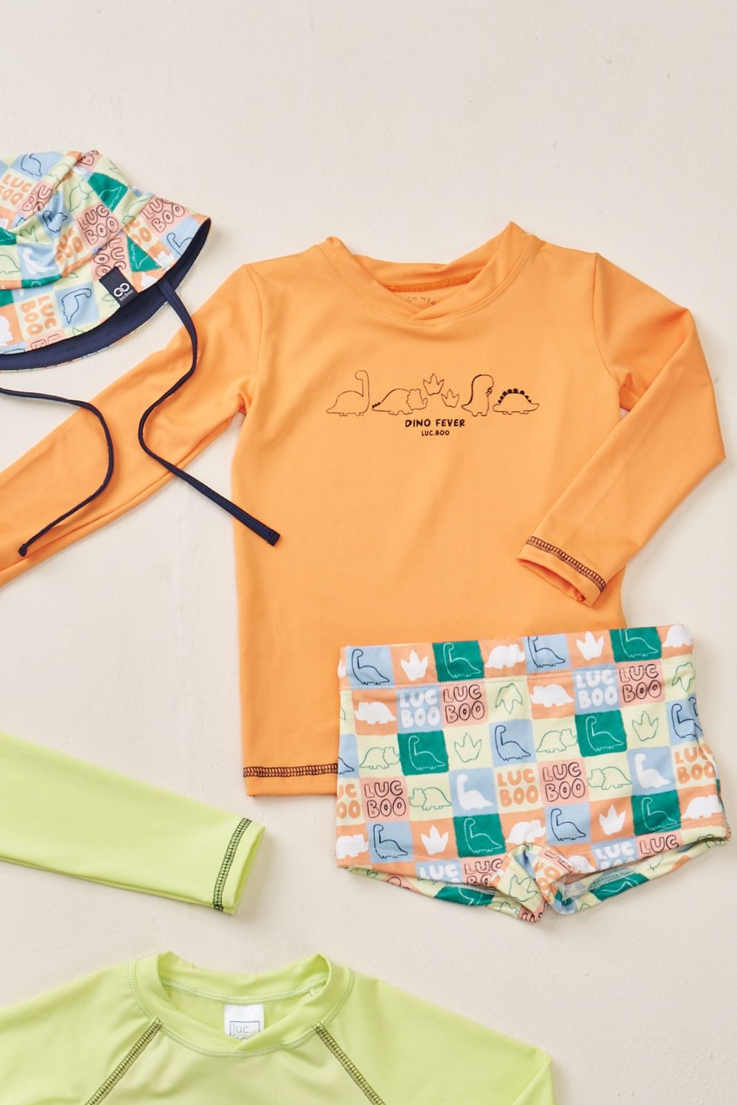 Conjunto de camiseta e sunga em malha UV dry com proteção UV 50+ 99277 LucBoo Infantil Menino Conjunto de camiseta e sunga em malha UV dry com proteção UV 50+ 99277 LucBoo Infantil Menino