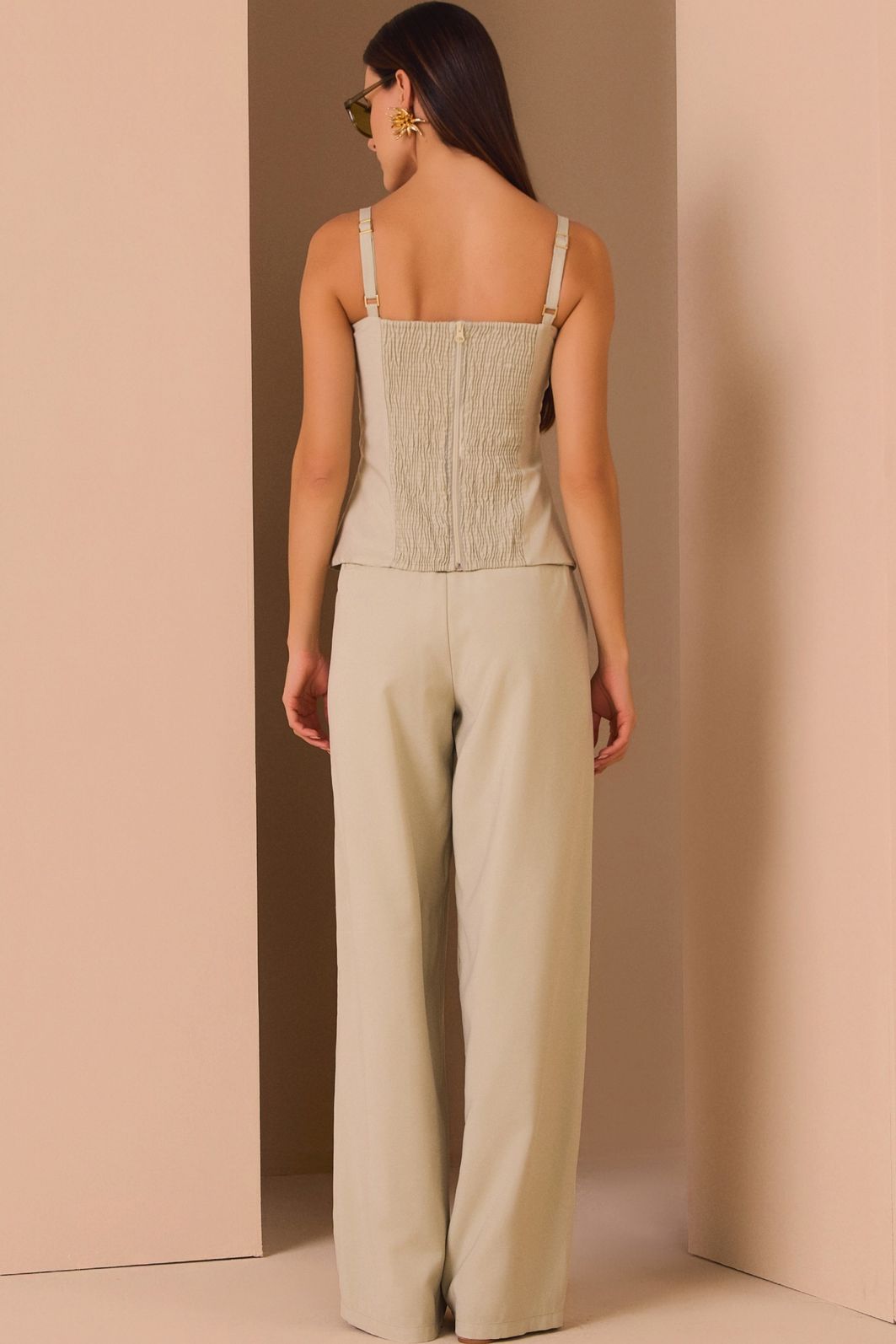 Blusa de alças em tecido alfaiataria peach touch 97739 Linzzi Blusa de alças em tecido alfaiataria peach touch 97739 Linzzi