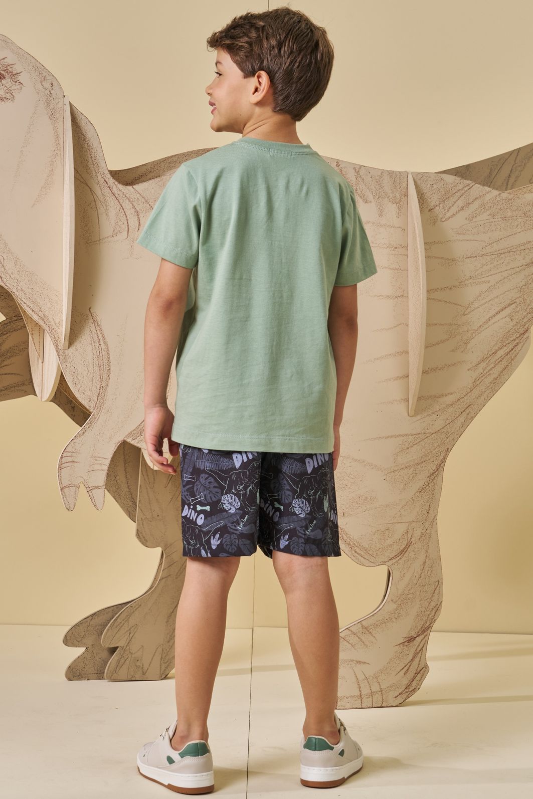 Conjunto de camiseta em meia malha e bermuda em nylon ergonomic com elastano 94853 LucBoo Infantil Menino Conjunto de camiseta em meia malha e bermuda em nylon ergonomic com elastano 94853 LucBoo Infantil Menino