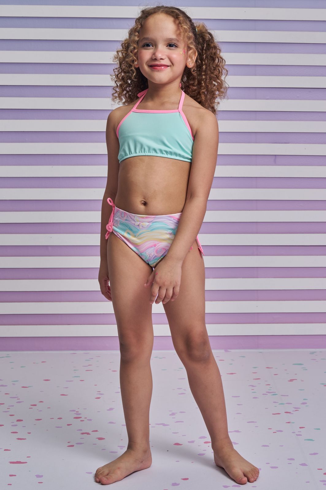 Trio de biquíni e blusa em malha UV dry com proteção UV 50+ 93170 Infanti Infantil Menina Trio de biquíni e blusa em malha UV dry com proteção UV 50+ 93170 Infanti Infantil Menina