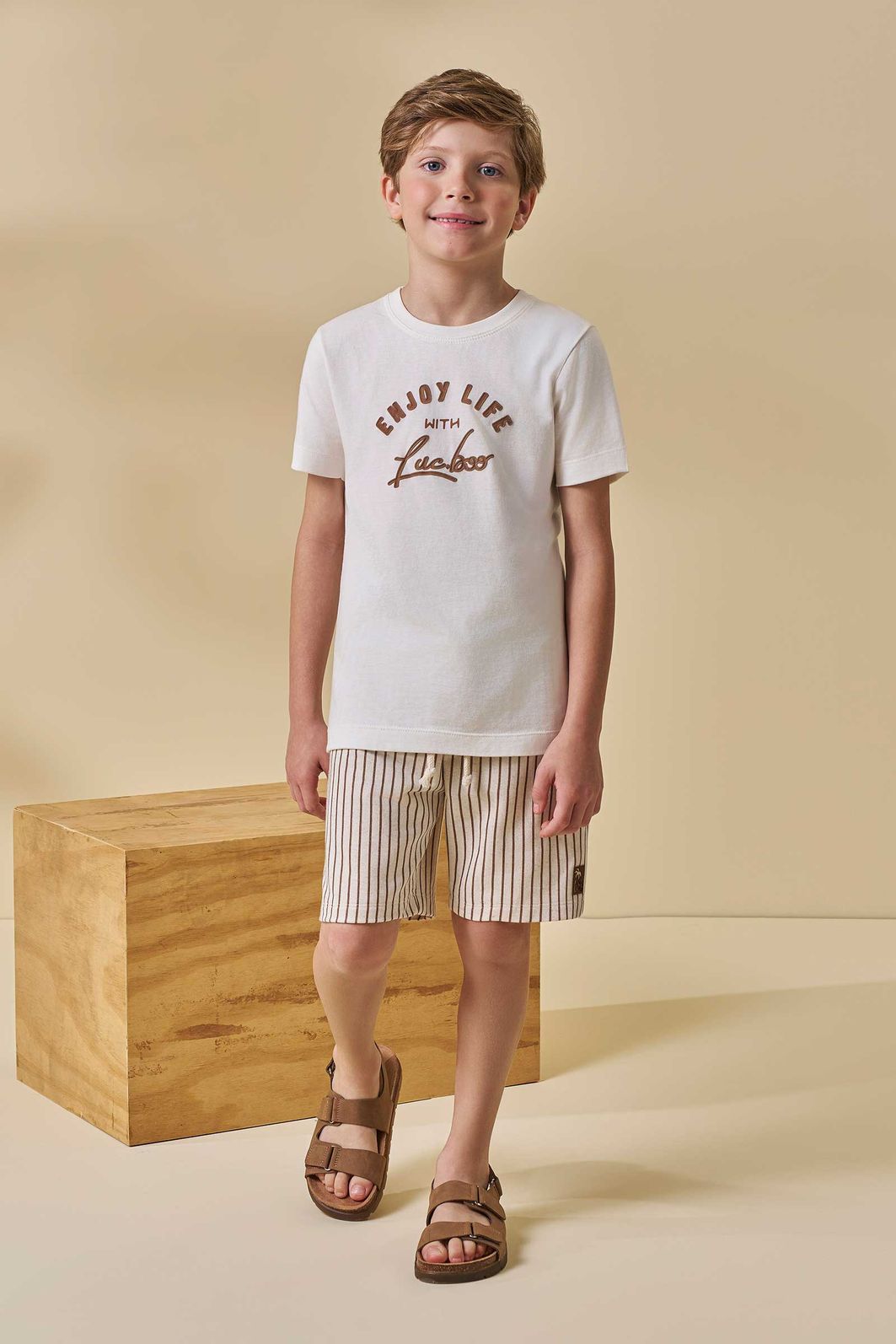 Conjunto de camiseta em meia malha e bermuda em moletom linho sem pelúcia 96396 LucBoo Infantil Menino Conjunto de camiseta em meia malha e bermuda em moletom linho sem pelúcia 96396 LucBoo Infantil Menino