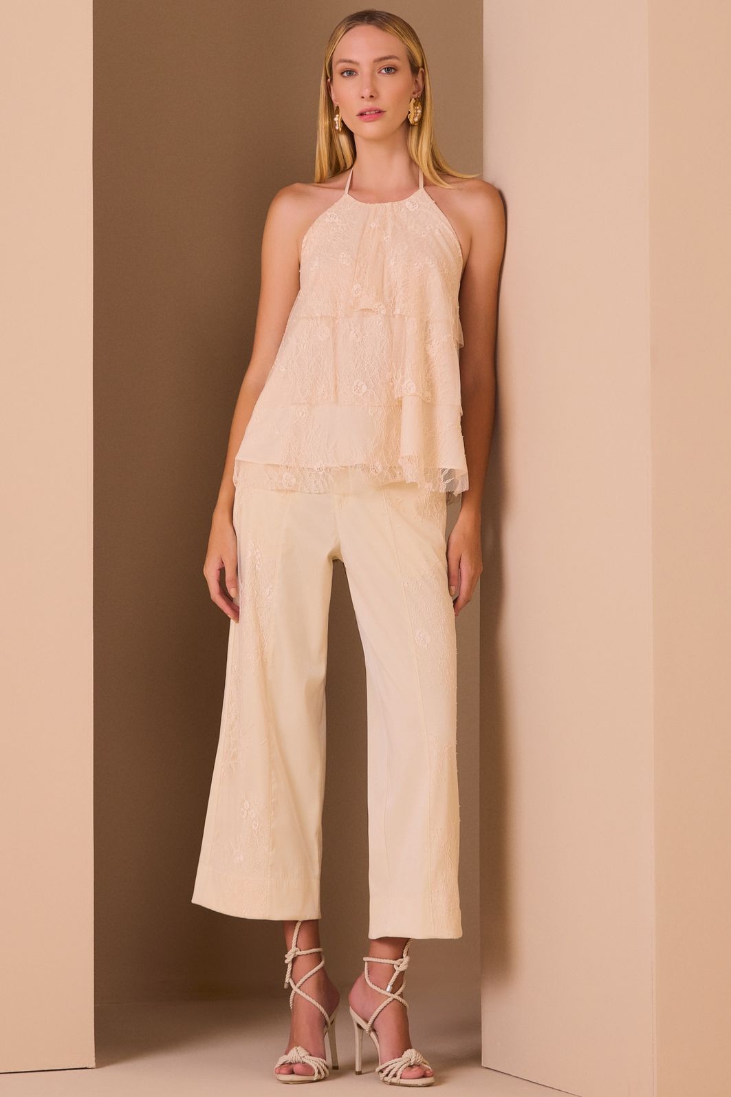 Calça maxi midi em tecido premium alfaiataria de viscose rayon 98942 Linzzi Calça maxi midi em tecido premium alfaiataria de viscose rayon 98942 Linzzi