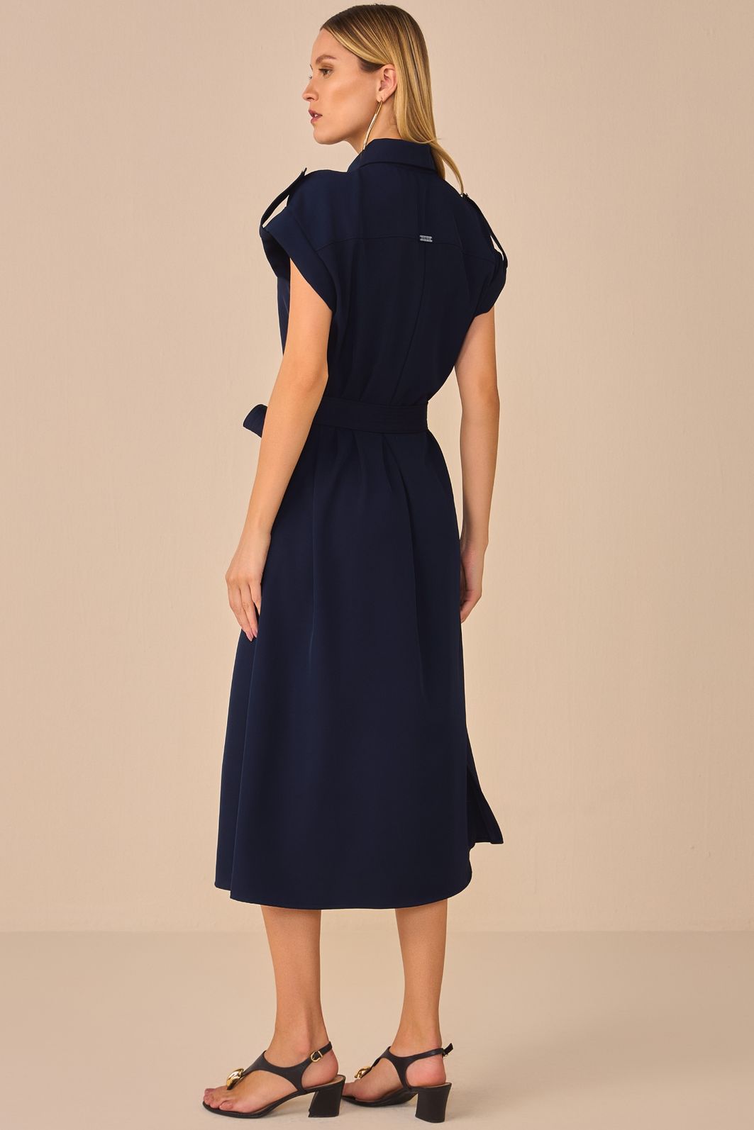 Vestido chemise em crepe alfaiataria 94736 Linzzi Vestido chemise em crepe alfaiataria 94736 Linzzi