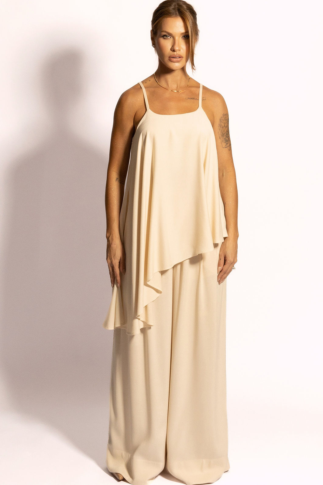 Calça pantalona em crepe 83794 Linzzi Calça pantalona em crepe 83794 Linzzi