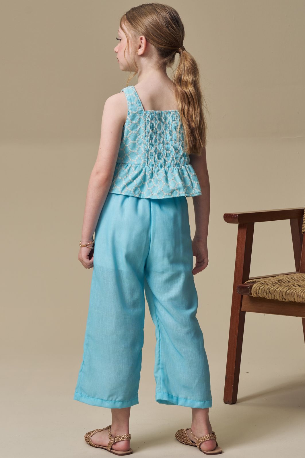 Conjunto de bata em linho bordado e calça mariner em tecido linho 97017 Infanti Infantil Menina Conjunto de bata em linho bordado e calça mariner em tecido linho 97017 Infanti Infantil Menina