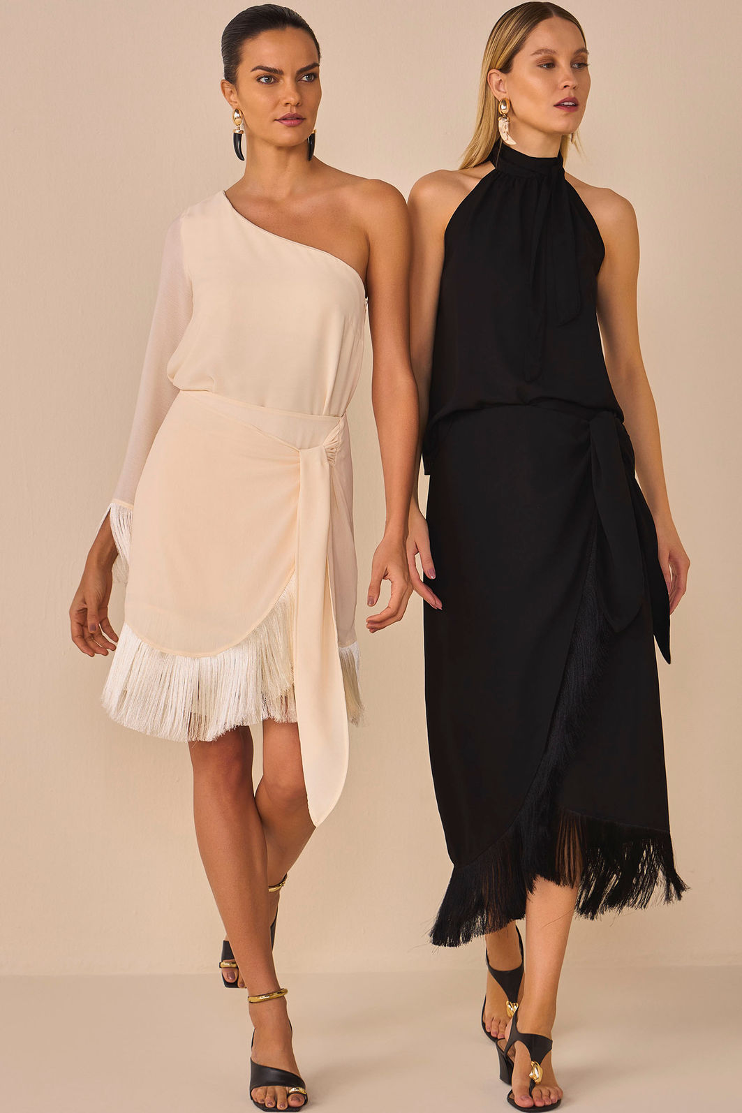 Saia curta em chiffon com aplicação de franjas 95278 Linzzi Saia curta em chiffon com aplicação de franjas 95278 Linzzi