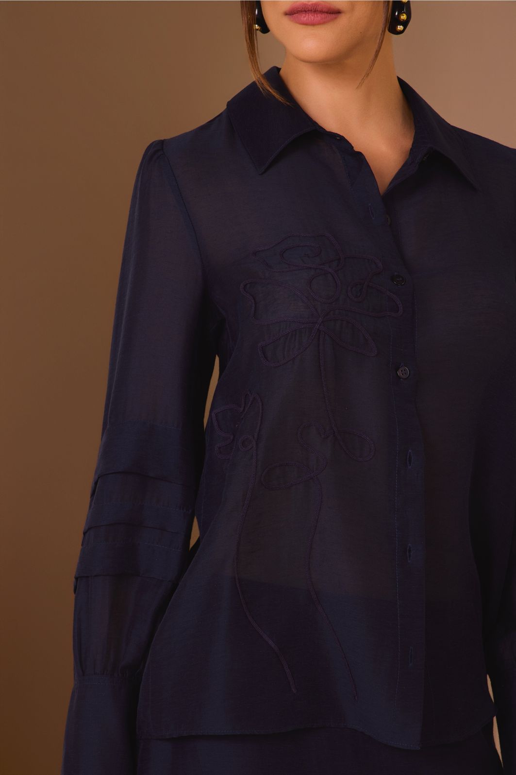 Camisa em tecido tencel premium 98645 Linzzi Camisa em tecido tencel premium 98645 Linzzi