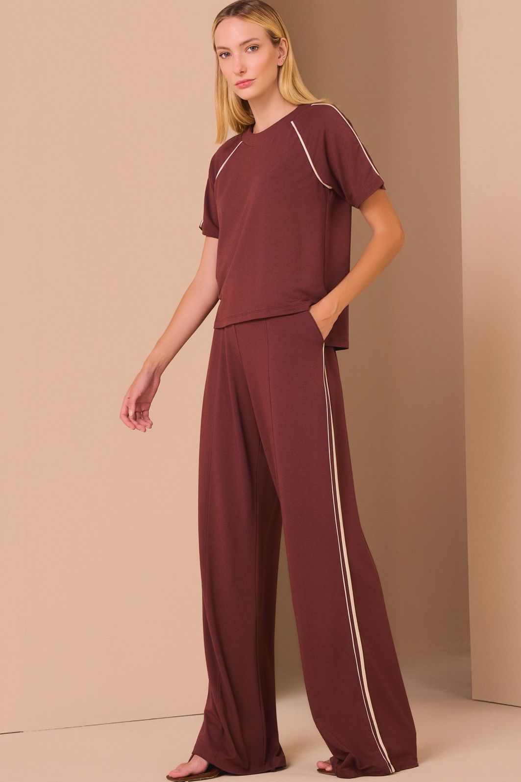 Blusa em malha de viscose premium 97877 Linzzi Blusa em malha de viscose premium 97877 Linzzi