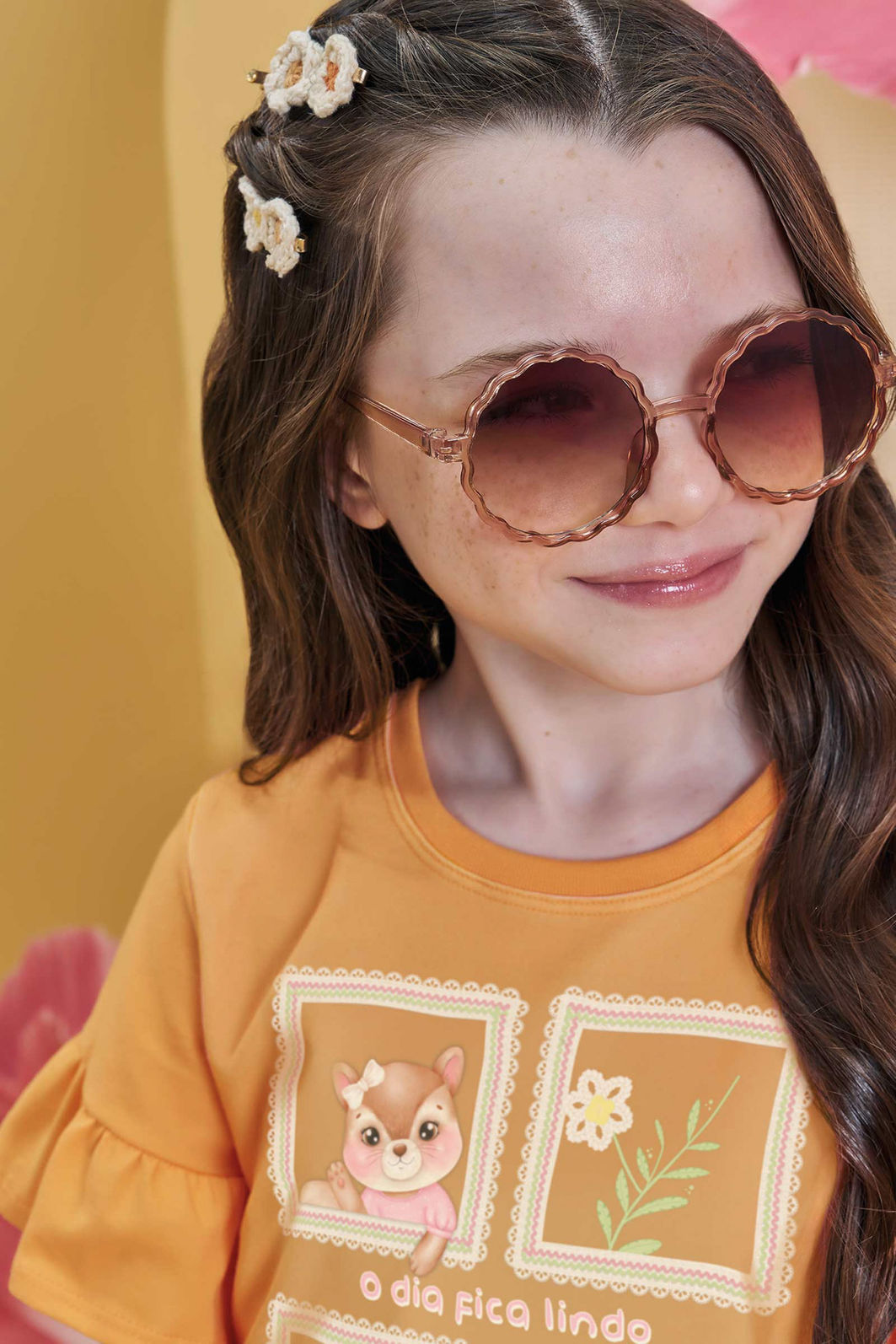 Óculos de sol com proteção UV. Acompanha caixinha e estojo porta óculos. 85786 Infanti Infantil Menina