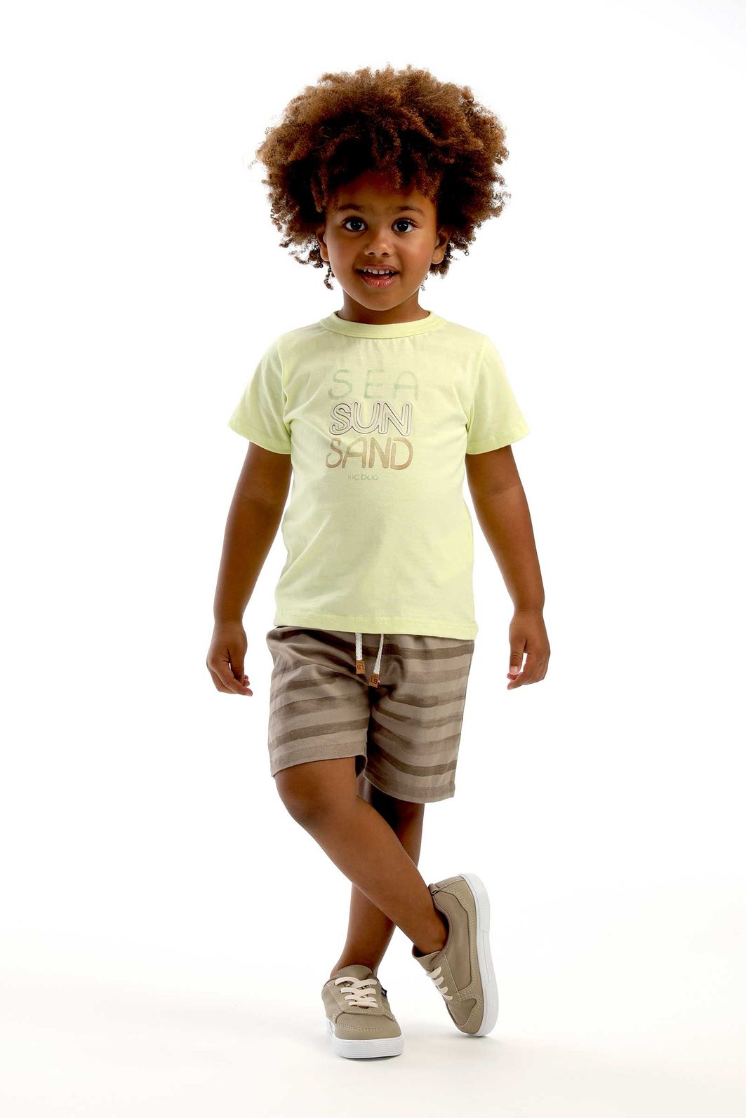 Conjunto de camiseta em meia malha e bermuda em linho santorine com elastano 92888 LucBoo Bebê Menino