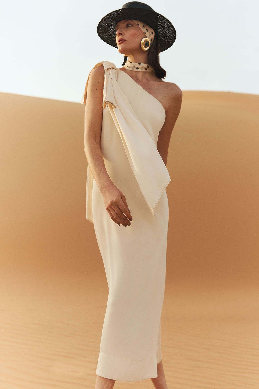 Vestido assimétrico maxi midi em blend de viscose 96179 Linzzi Vestido assimétrico maxi midi em blend de viscose 96179 Linzzi