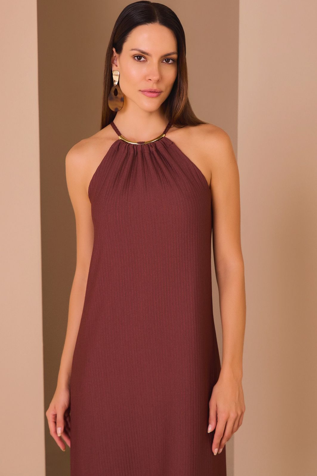 Vestido maxi midi em malha texturizada premium com elastano 97733 Linzzi Vestido maxi midi em malha texturizada premium com elastano 97733 Linzzi