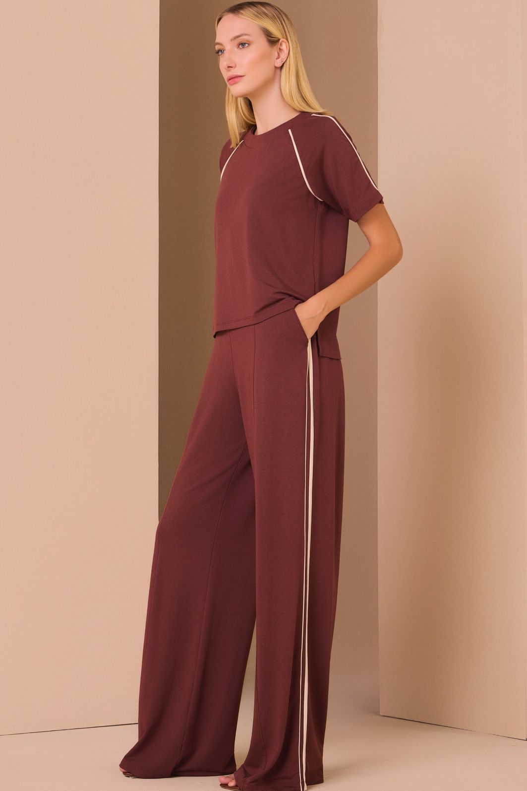 Blusa em malha de viscose premium 97877 Linzzi Blusa em malha de viscose premium 97877 Linzzi