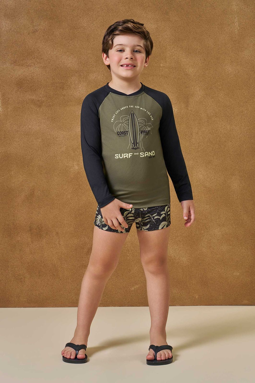 Conjunto de camiseta e sunga em malha UV dry com proteção UV50+ 96117 LucBoo Infantil Menino Conjunto de camiseta e sunga em malha UV dry com proteção UV50+ 96117 LucBoo Infantil Menino