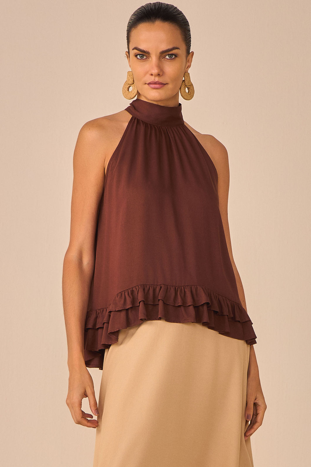 Blusa frente única de babados em blend de viscose 96201 Linzzi Blusa frente única de babados em blend de viscose 96201 Linzzi