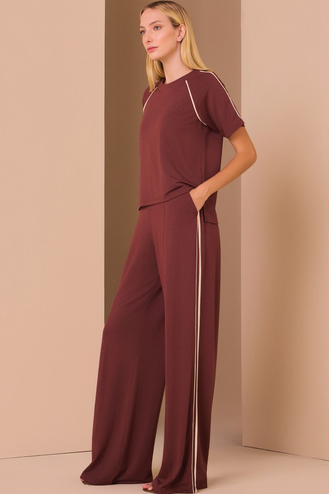 Calça reta em malha de viscose premium 97879 Linzzi Calça reta em malha de viscose premium 97879 Linzzi