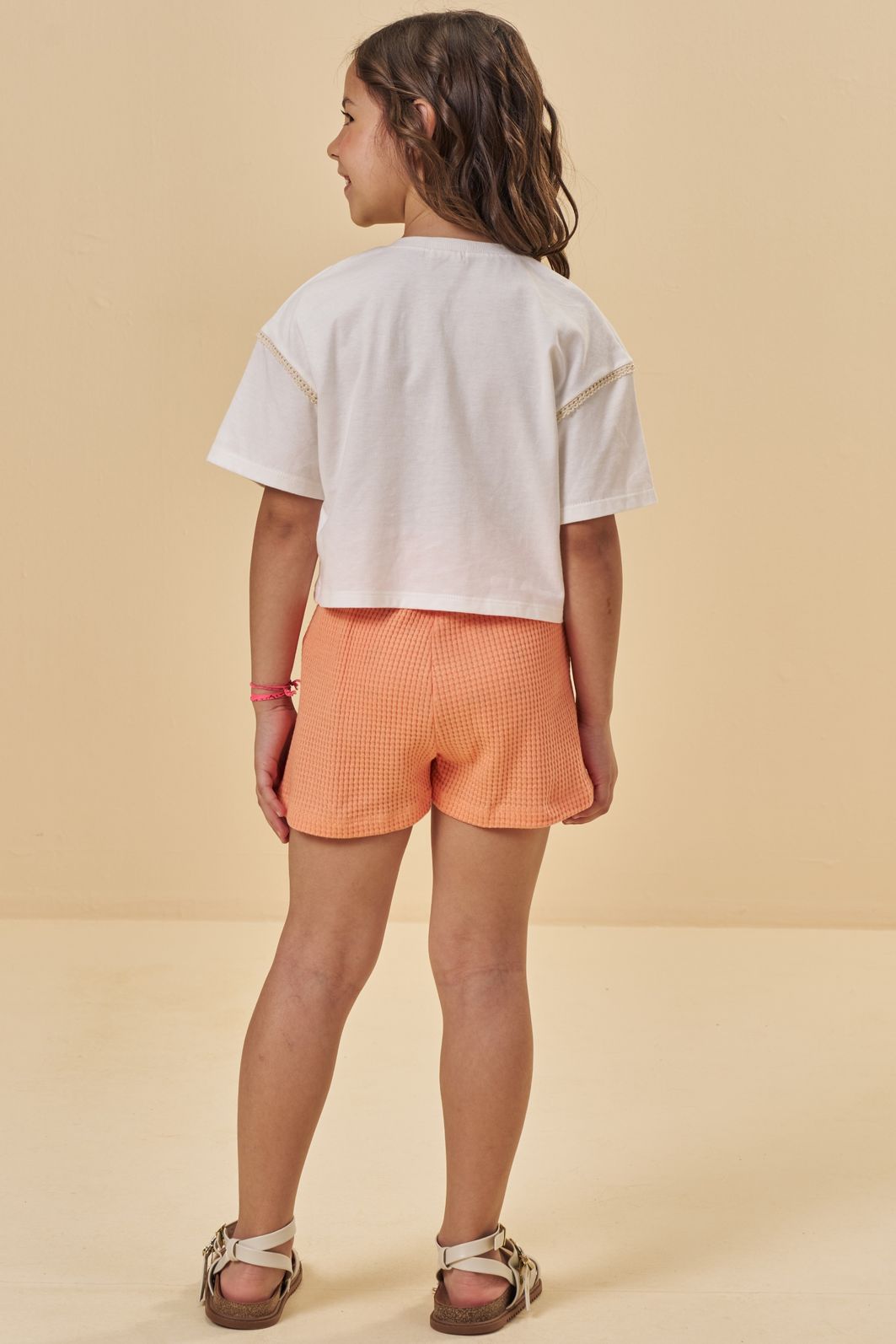 Conjunto de blusa em meia malha e shorts em malha big waffle 94622 Kukiê Infantil Menina