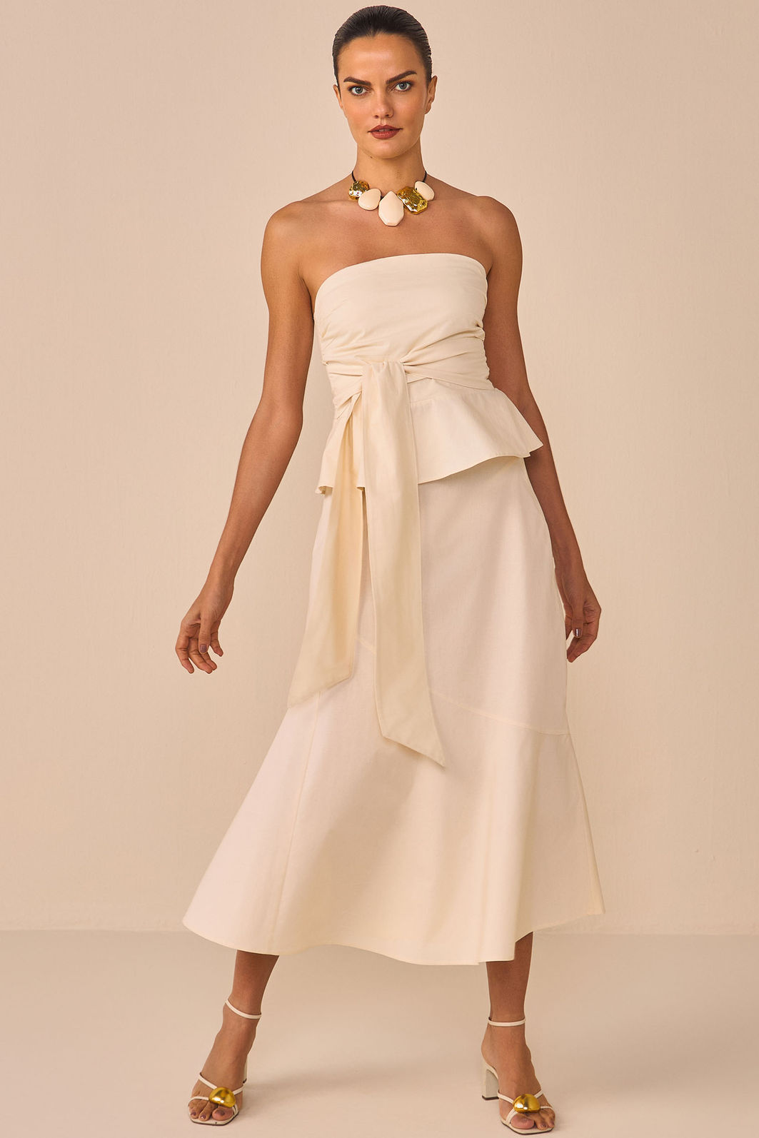 Saia maxi midi em tricoline premium com elastano. Acompanha shorts forro em malha 95629 Linzzi Saia maxi midi em tricoline premium com elastano. Acompanha shorts forro em malha 95629 Linzzi