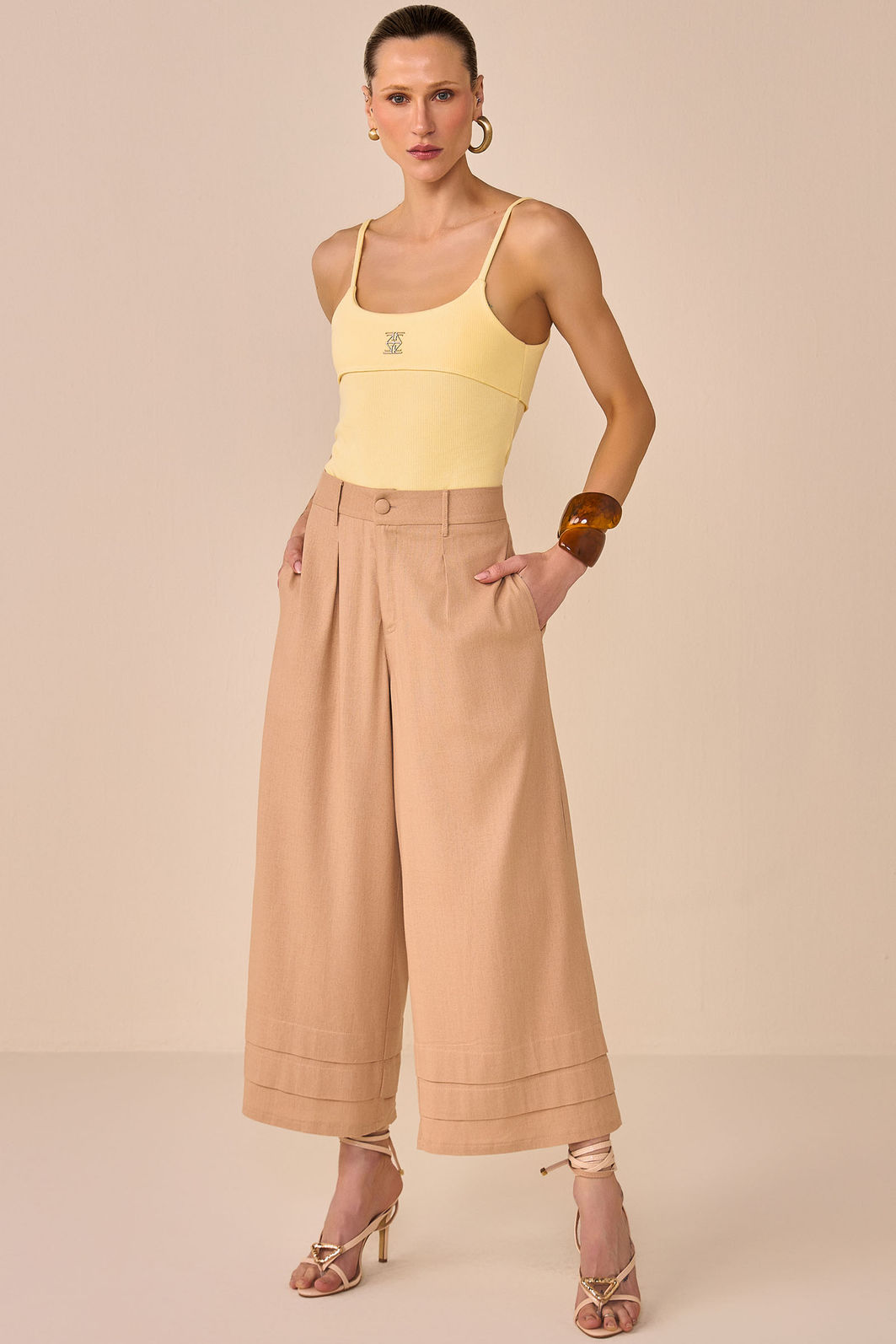 Calça maxi midi em blend de linho e viscose 95845 Linzzi Calça maxi midi em blend de linho e viscose 95845 Linzzi