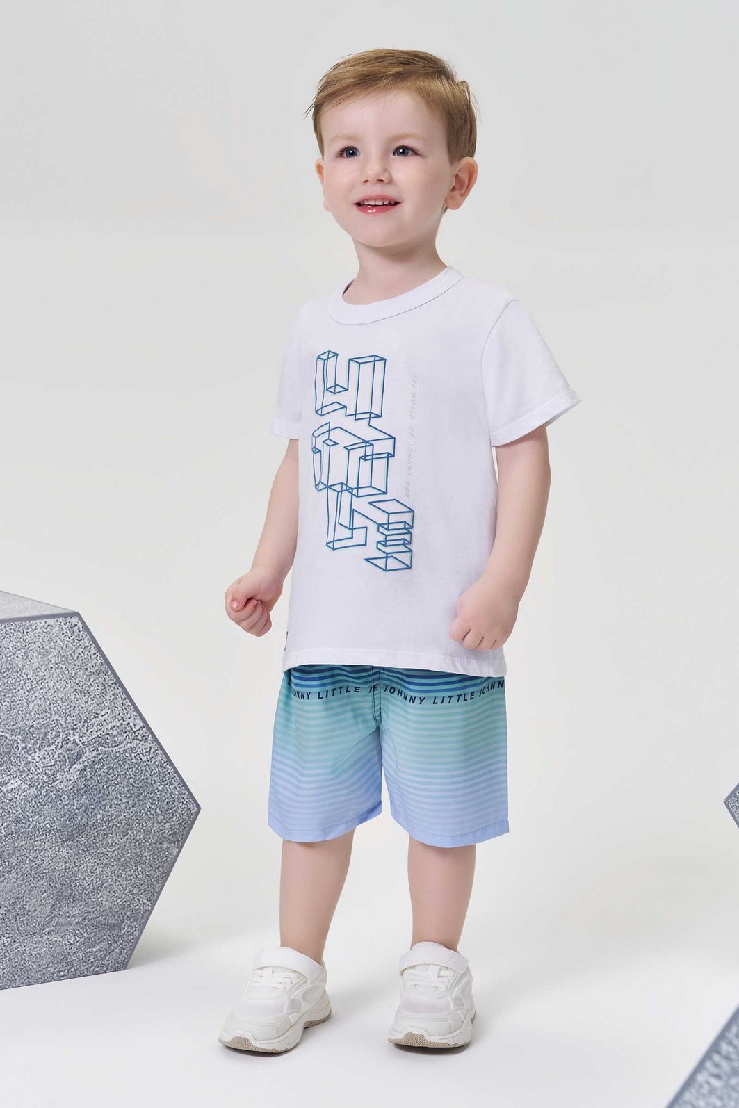 Conjunto de camiseta em meia malha e bermuda em nylon ergonomic com elastano 95704 Johnny Fox Teen Menino Conjunto de camiseta em meia malha e bermuda em nylon ergonomic com elastano 95704 Johnny Fox Teen Menino