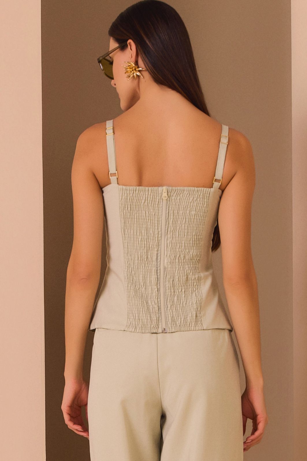 Blusa de alças em tecido alfaiataria peach touch 97739 Linzzi Blusa de alças em tecido alfaiataria peach touch 97739 Linzzi