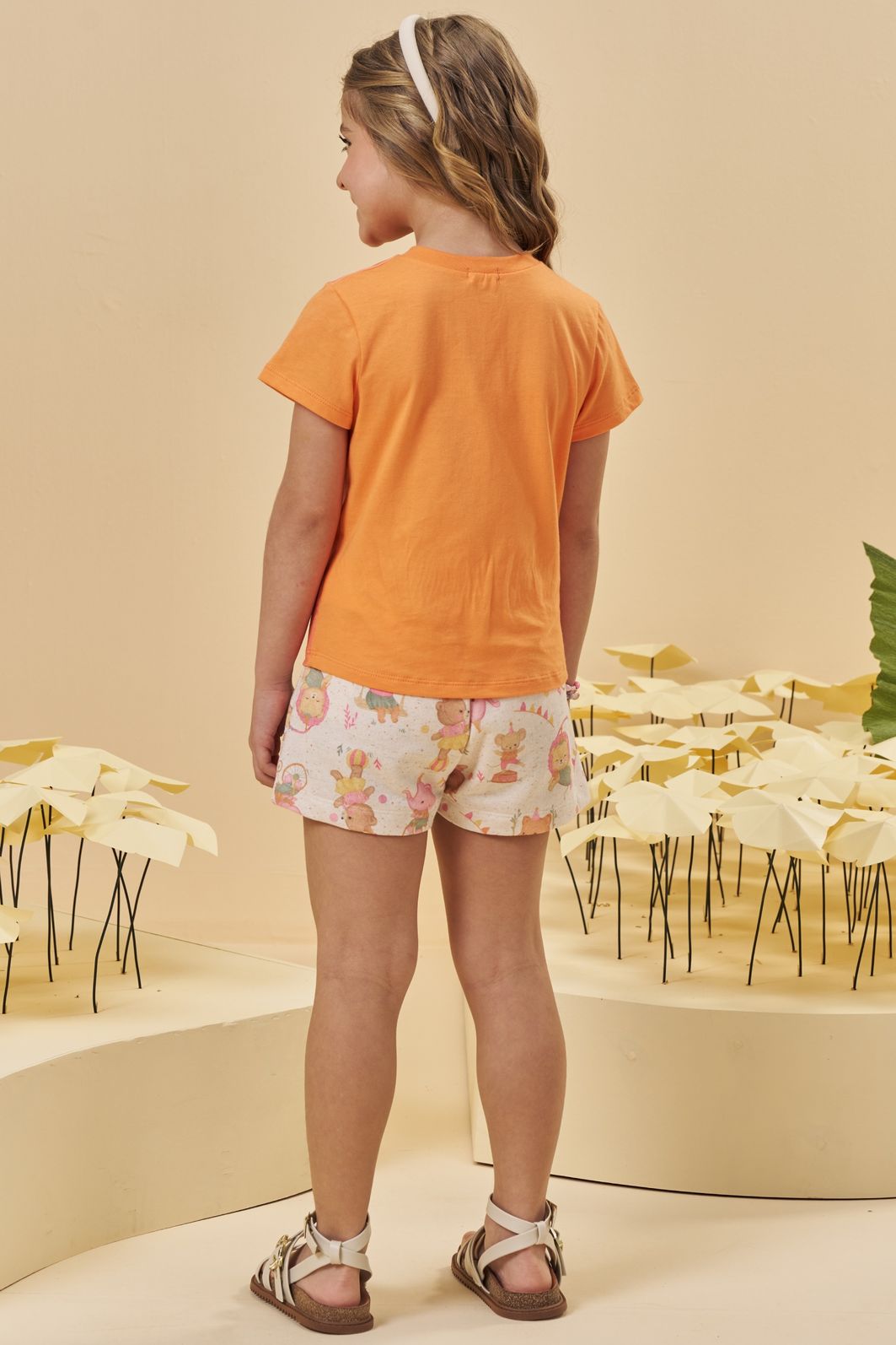 Conjunto de blusa em meia malha e shorts em moletom sem pelúcia 95555 Kukiê Infantil Menina