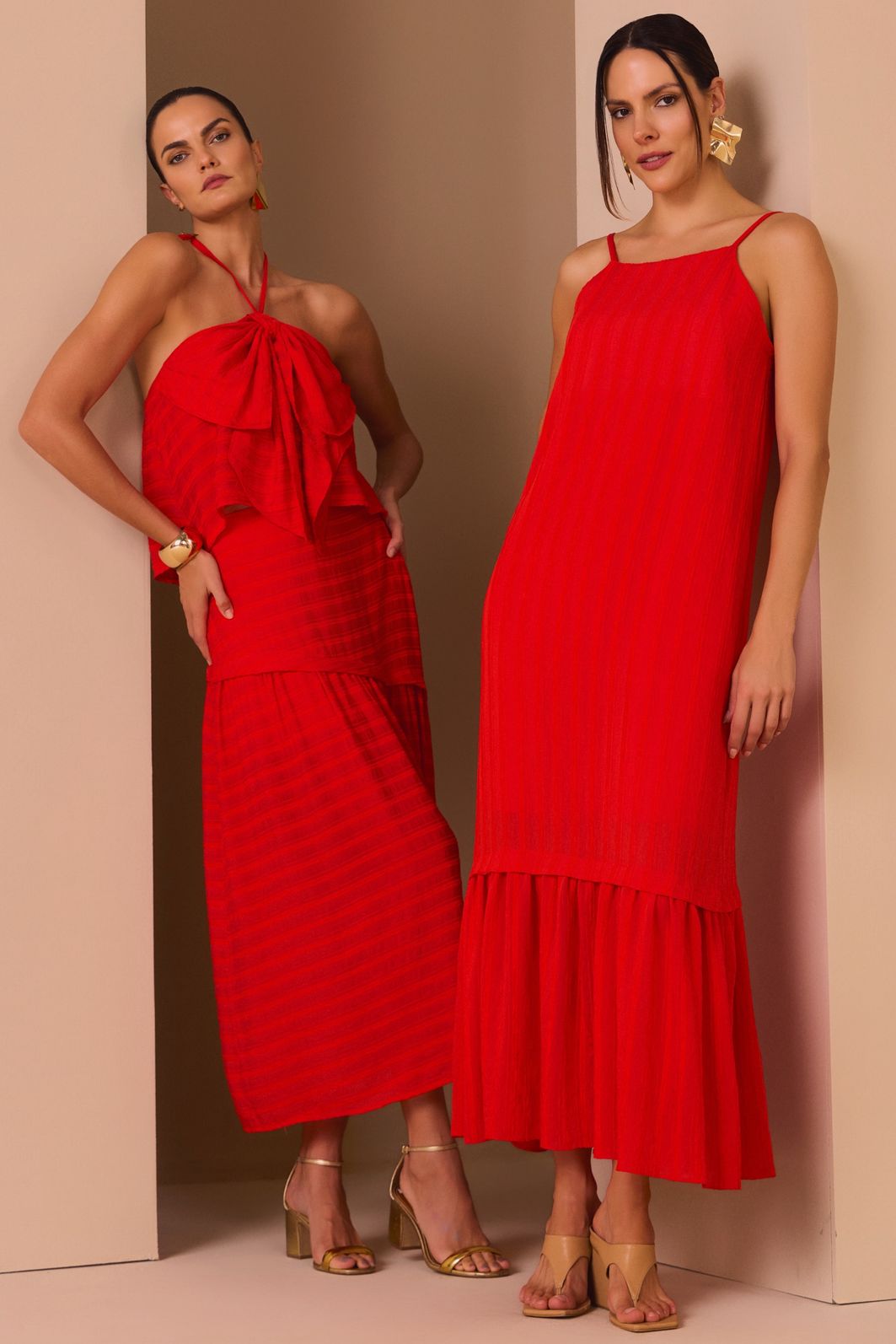 Vestido maxi midi em crepe texturizado de viscose premium 99291 Linzzi Vestido maxi midi em crepe texturizado de viscose premium 99291 Linzzi