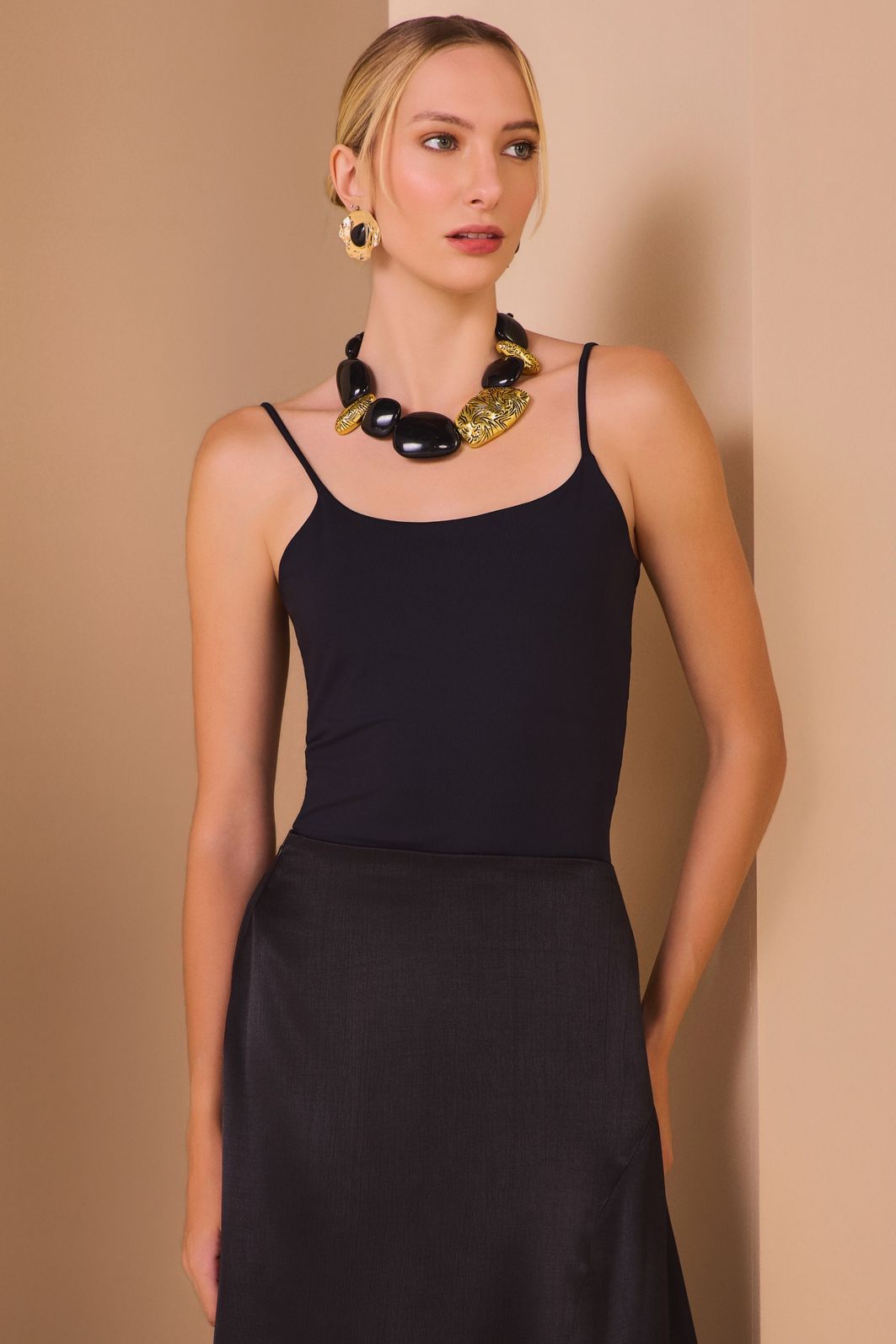 Blusa de alça em malha poliamida delicaté 98931 Linzzi Blusa de alça em malha poliamida delicaté 98931 Linzzi