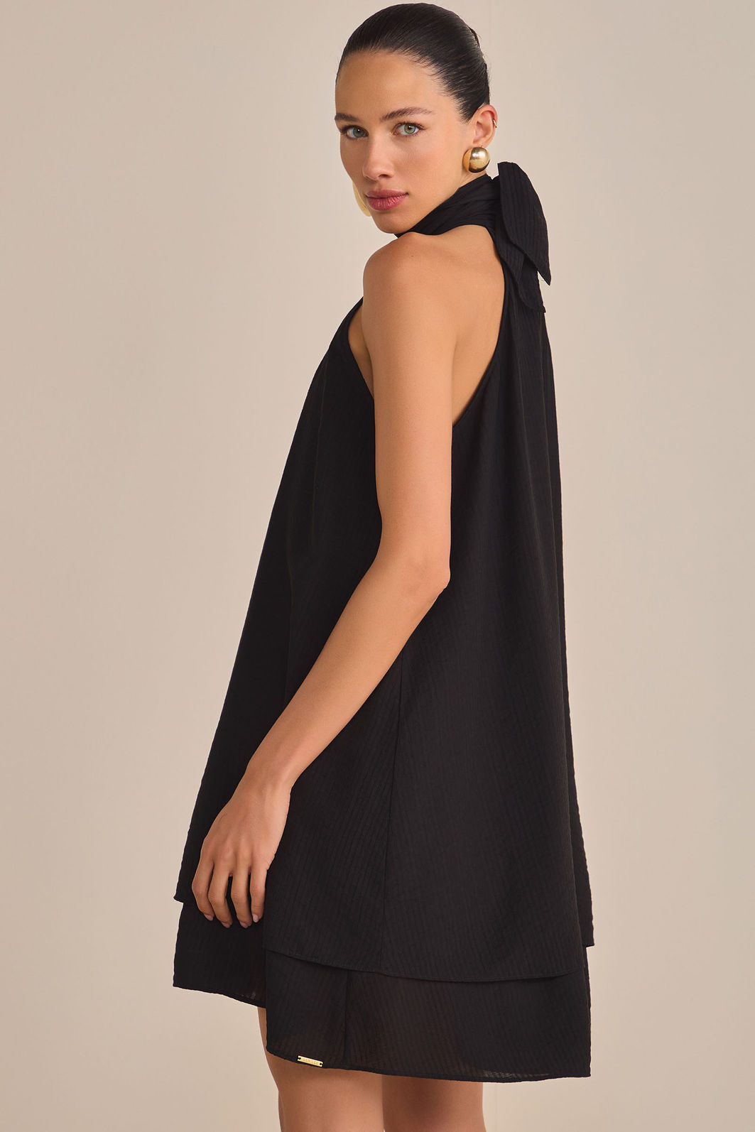 Vestido frente única em chiffon jacquard listrado com cinto faixa 91900 Linzzi