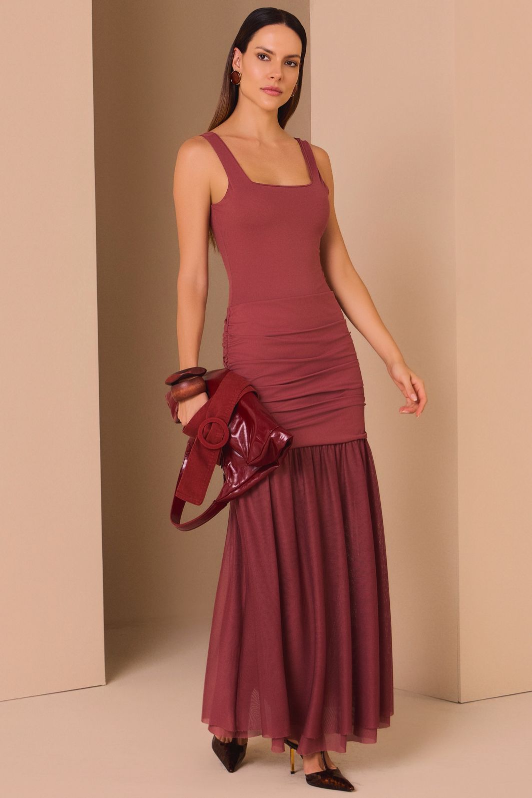 Saia maxi midi em malha delicaté e tule 99285 Linzzi Saia maxi midi em malha delicaté e tule 99285 Linzzi