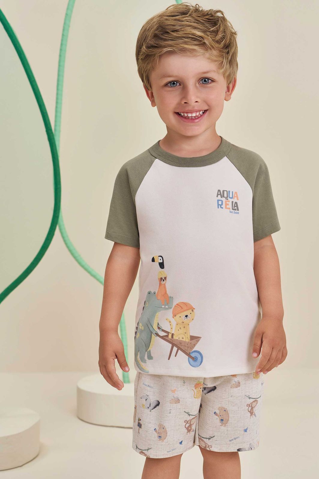 Conjunto de camiseta em malha fresh com elastano e bermuda em moletom linho sem pelúcia 98208 LucBoo Bebê Menino Conjunto de camiseta em malha fresh com elastano e bermuda em moletom linho sem pelúcia 98208 LucBoo Bebê Menino