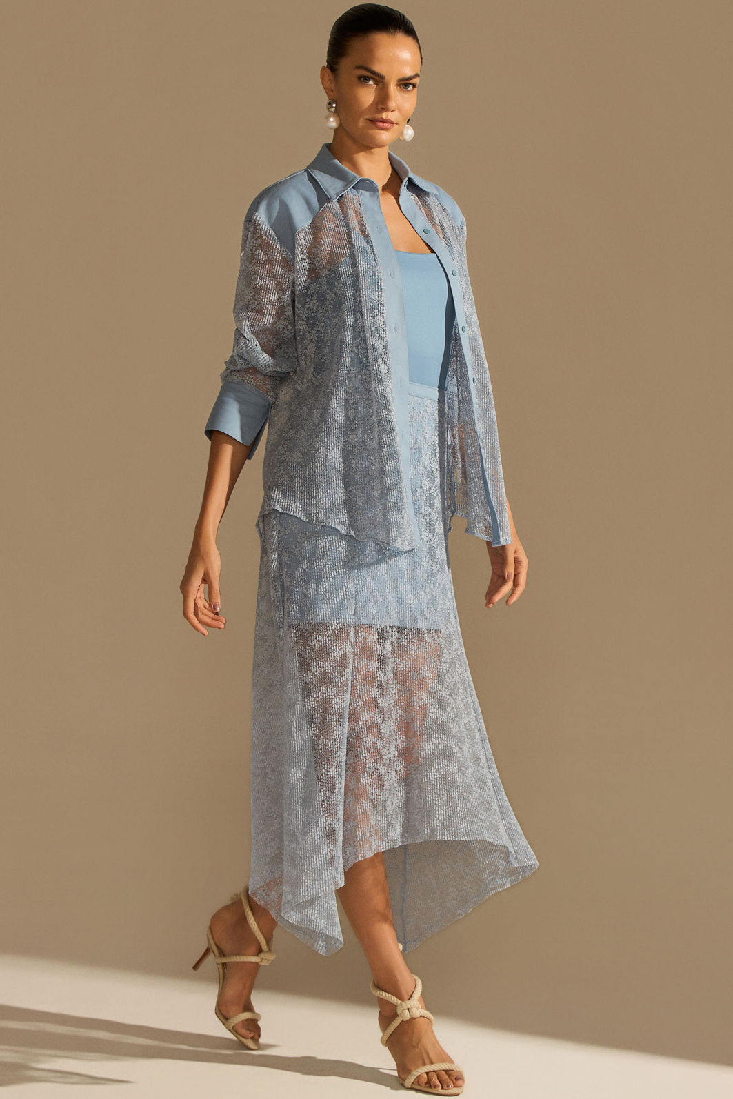Saia maxi midi em renda plissada delicaté 97116 Linzzi Saia maxi midi em renda plissada delicaté 97116 Linzzi