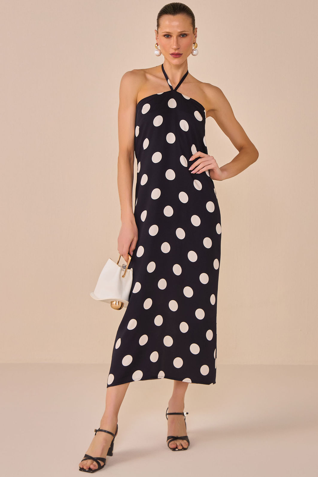 Vestido maxi midi em crepe acetinado com estampa digital 96195 Linzzi Vestido maxi midi em crepe acetinado com estampa digital 96195 Linzzi
