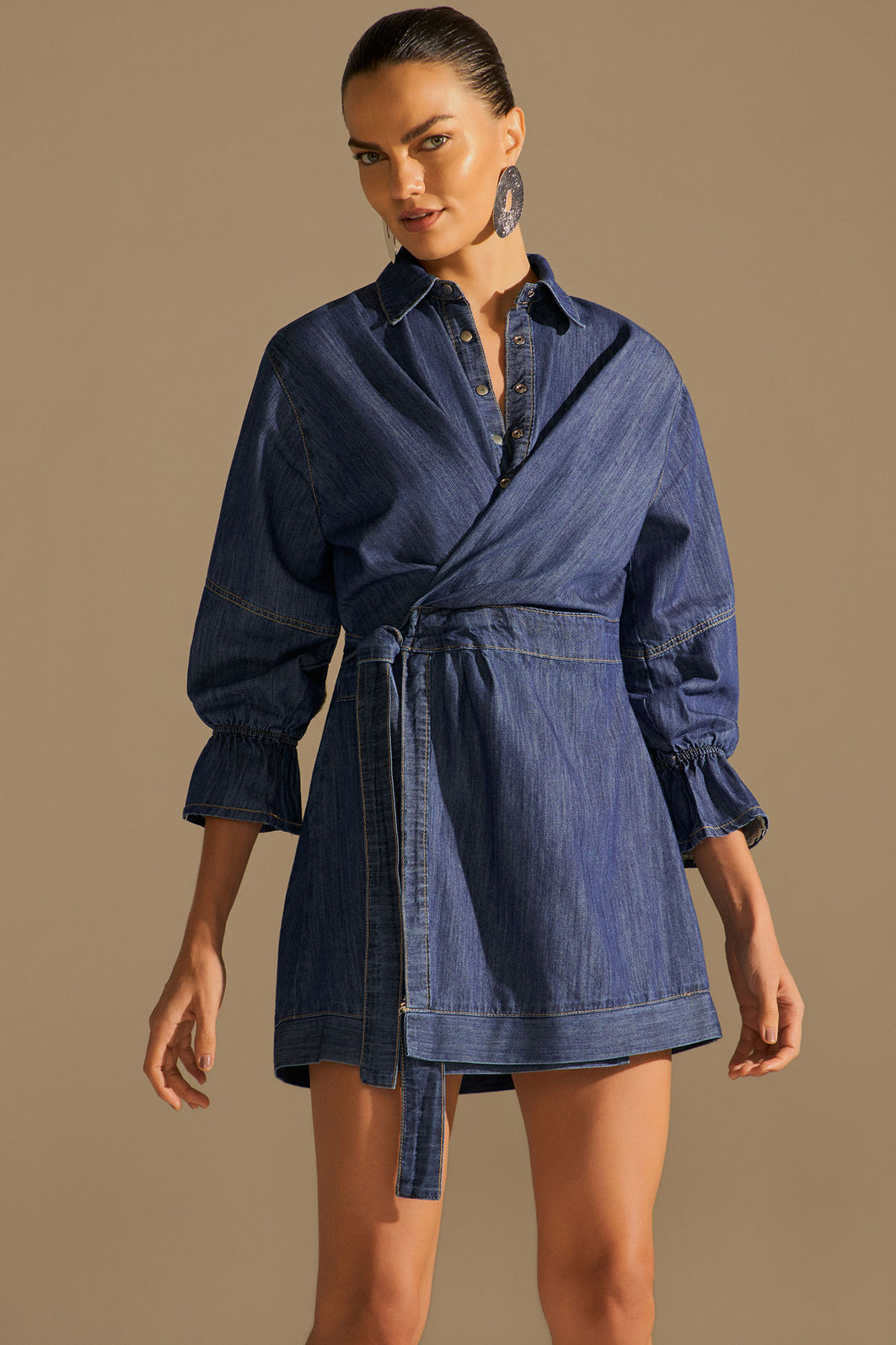 Vestido em jeans leve 96176 Linzzi Vestido em jeans leve 96176 Linzzi