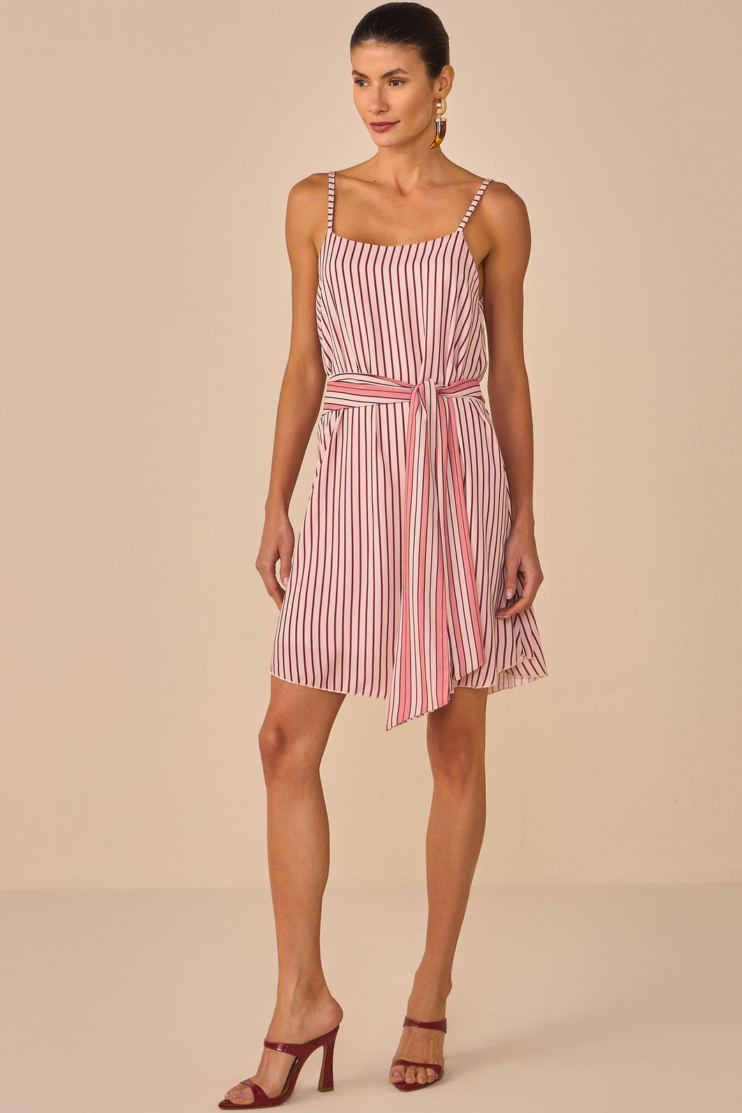Vestido em chiffon listrado 96191 Linzzi Vestido em chiffon listrado 96191 Linzzi
