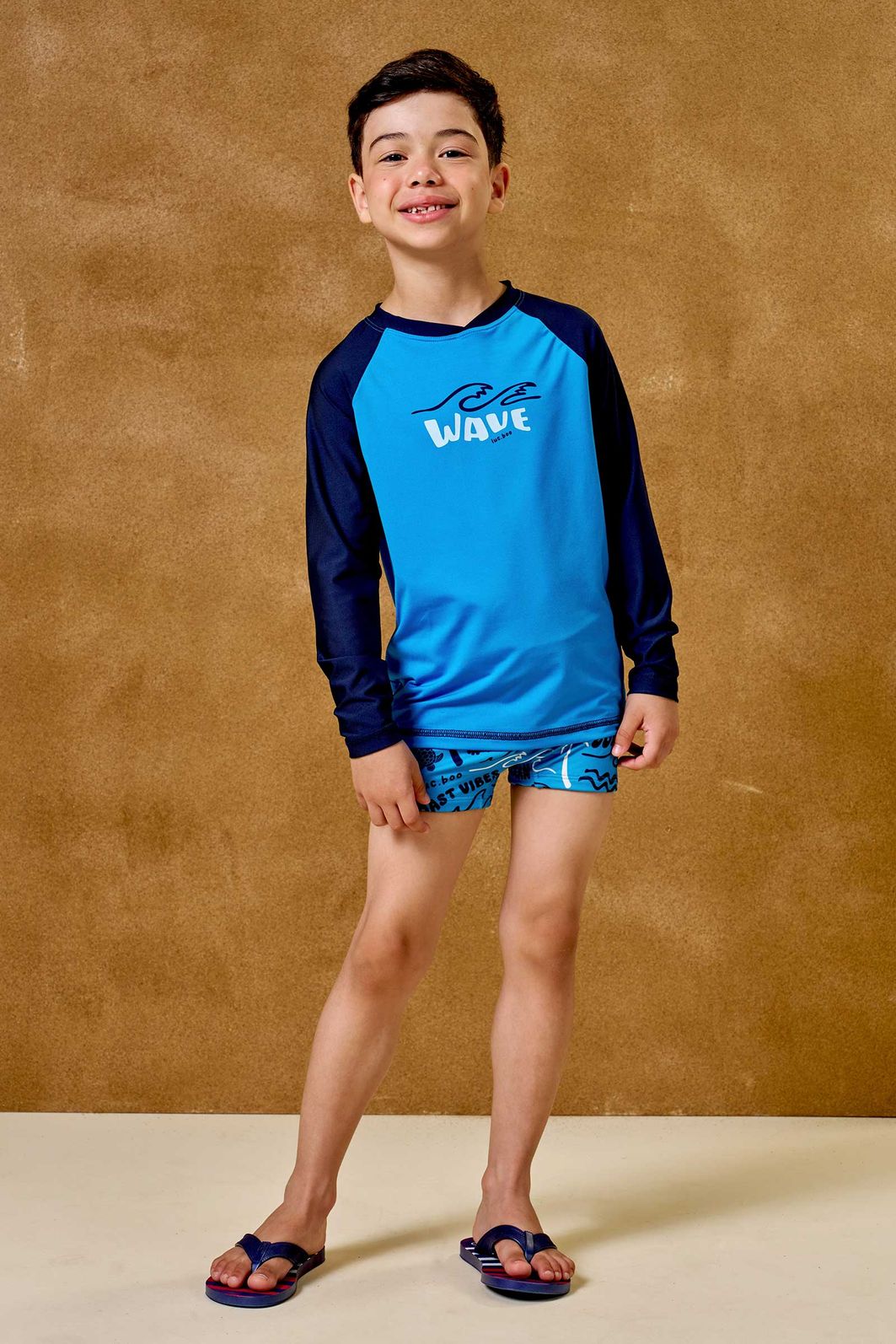 Conjunto de camiseta e sunga em malha UV dry com proteção UV50+ 96170 LucBoo Infantil Menino Conjunto de camiseta e sunga em malha UV dry com proteção UV50+ 96170 LucBoo Infantil Menino