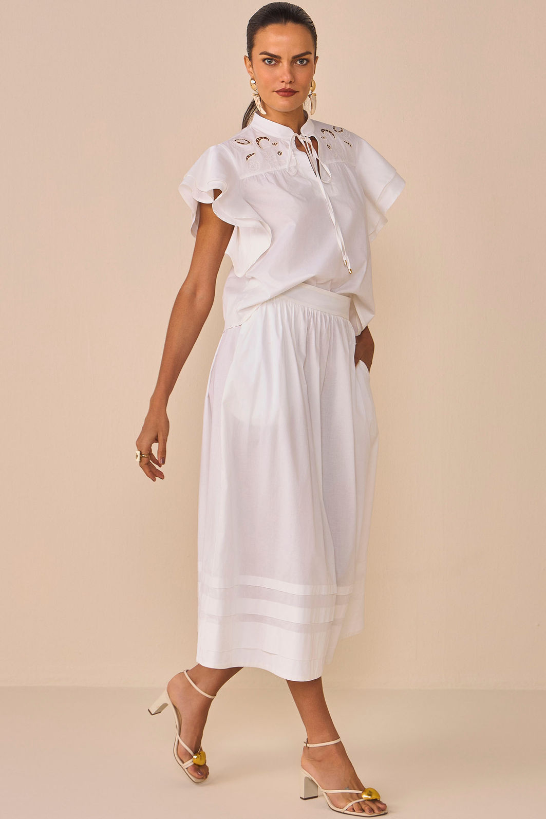 Saia maxi midi em tricoline premium com elastano. Acompanha shorts forro em malha 95286 Linzzi Saia maxi midi em tricoline premium com elastano. Acompanha shorts forro em malha 95286 Linzzi
