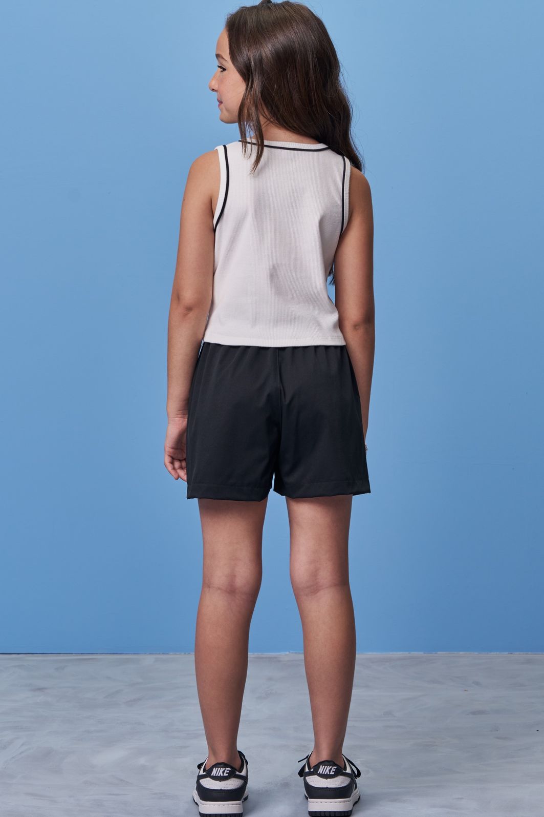 Conjunto de regata em canelado liz e shorts em alfaiataria tecno cargo 98520 Vic Teen Menina Conjunto de regata em canelado liz e shorts em alfaiataria tecno cargo 98520 Vic Teen Menina