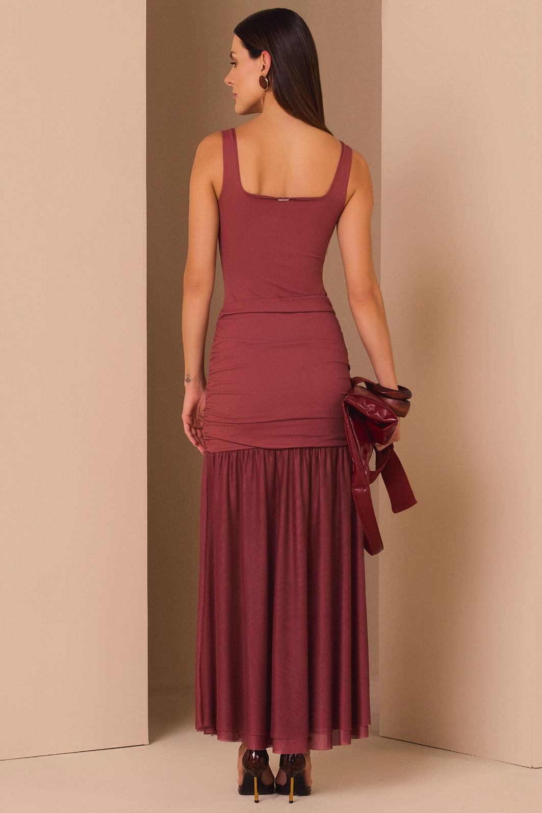 Saia maxi midi em malha delicaté e tule 99285 Linzzi Saia maxi midi em malha delicaté e tule 99285 Linzzi