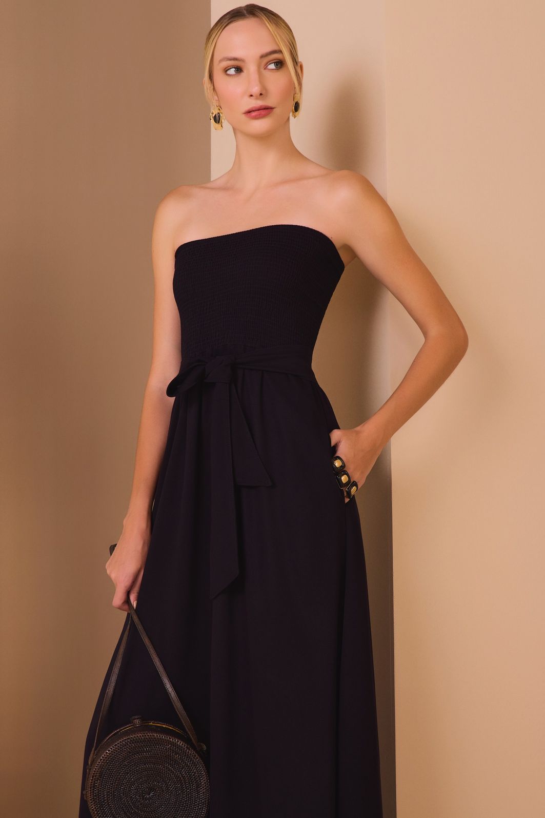 Vestido sem alça em tecido premium alfaiataria de viscose rayon 97639 Linzzi Vestido sem alça em tecido premium alfaiataria de viscose rayon 97639 Linzzi