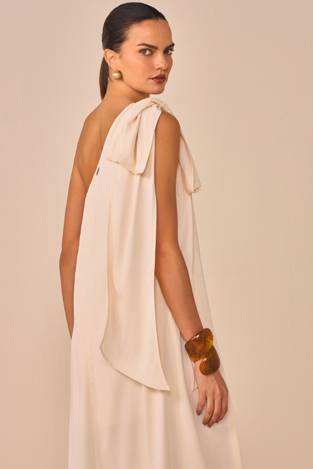 Vestido assimétrico maxi midi em blend de viscose 96179 Linzzi Vestido assimétrico maxi midi em blend de viscose 96179 Linzzi