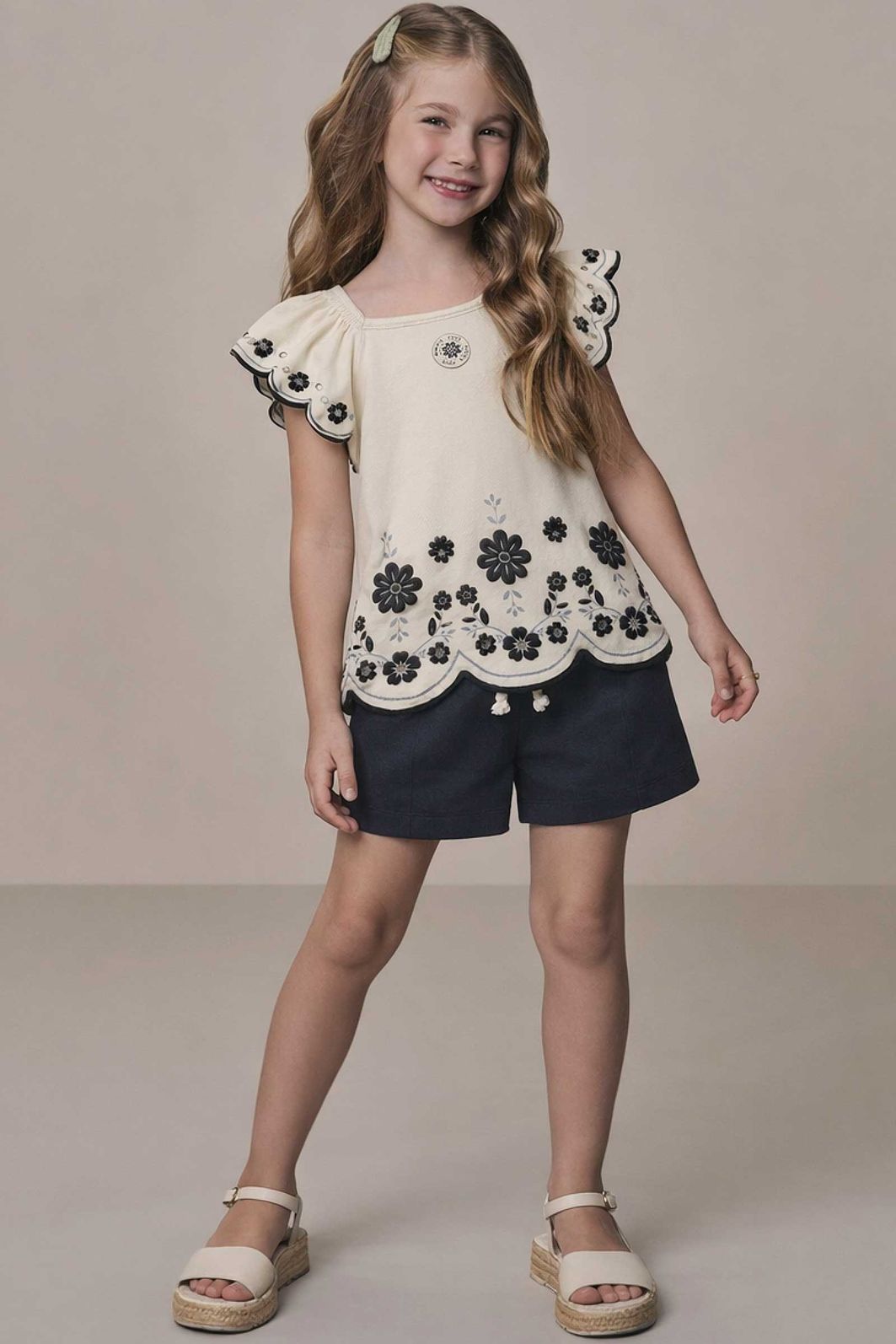 Conjunto de blusa em cotton e short em linho santorini com elastano 21812 Kukiê Infantil Menina Conjunto de blusa em cotton e short em linho santorini com elastano 21812 Kukiê Infantil Menina