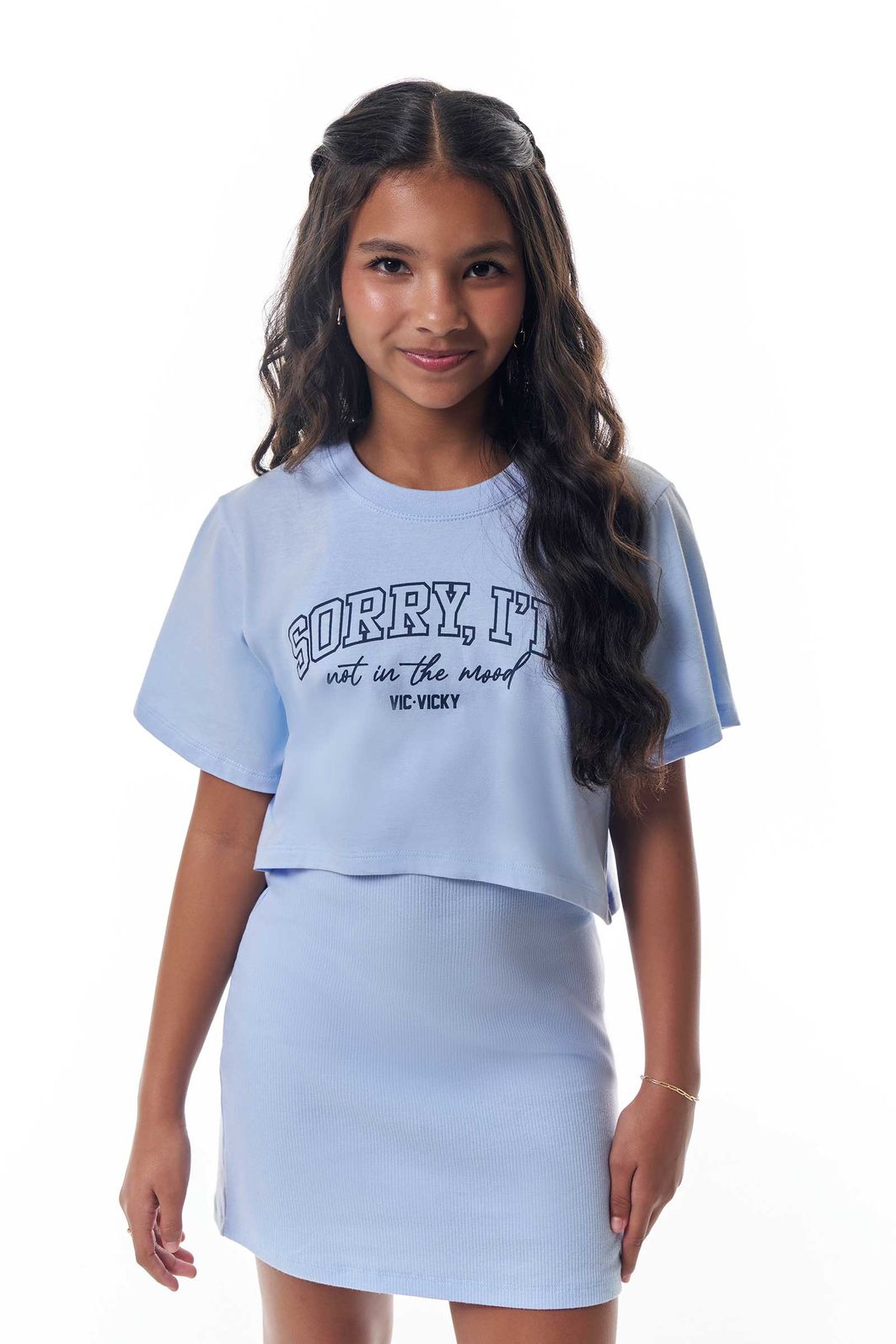 Conjunto de vestido em canelado liz e blusa sobreposição em meia malha 95948 Vic Teen Menina Conjunto de vestido em canelado liz e blusa sobreposição em meia malha 95948 Vic Teen Menina